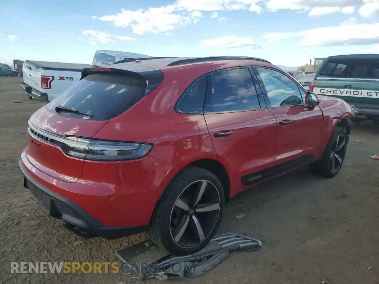 3 fotografías del automóvil dañado WP1AG2A54PLB41893 PORSCHE MACAN 2023