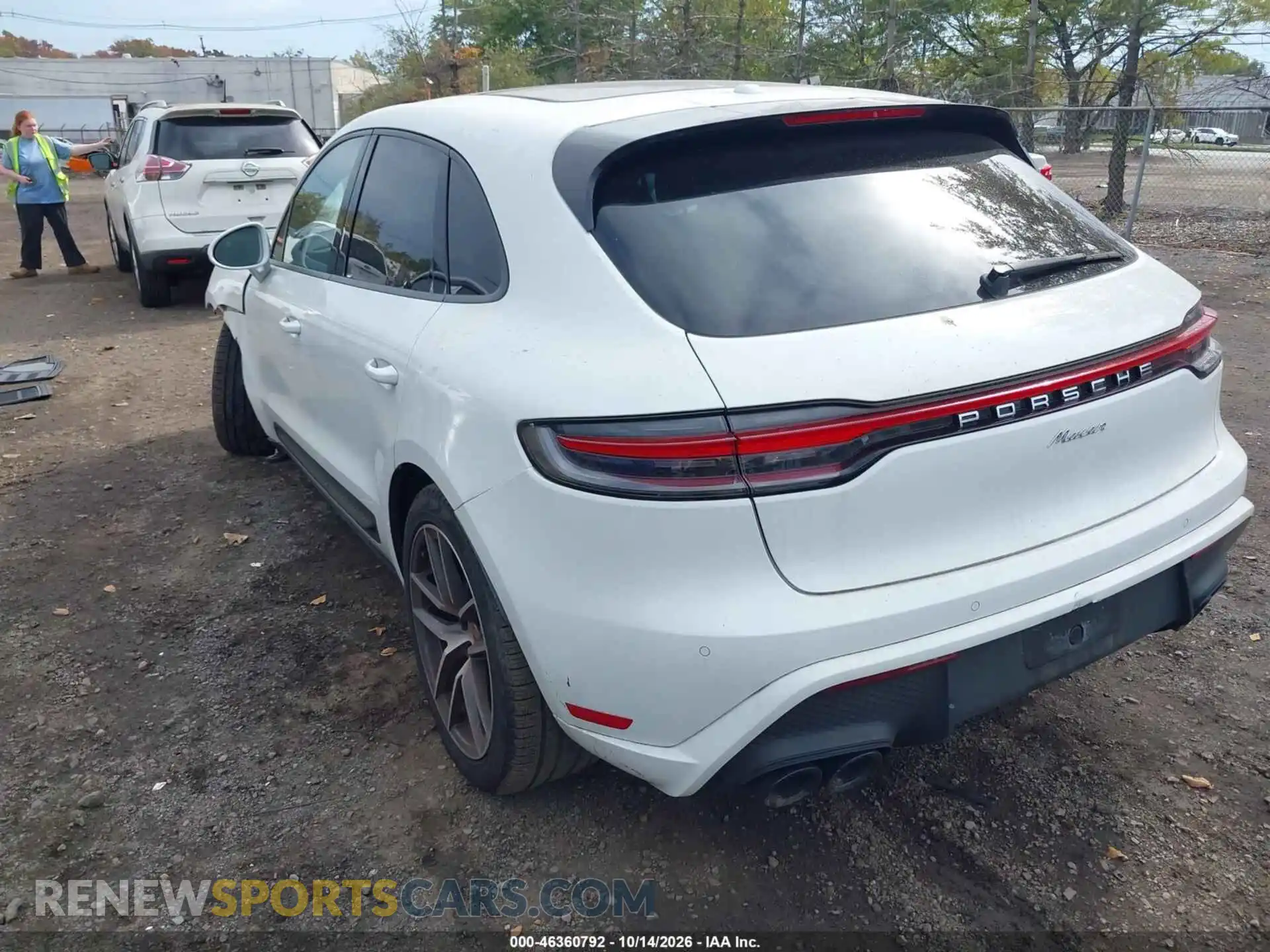 3 Фотография поврежденного автомобиля WP1AA2A56RLB04803 PORSCHE MACAN 2024