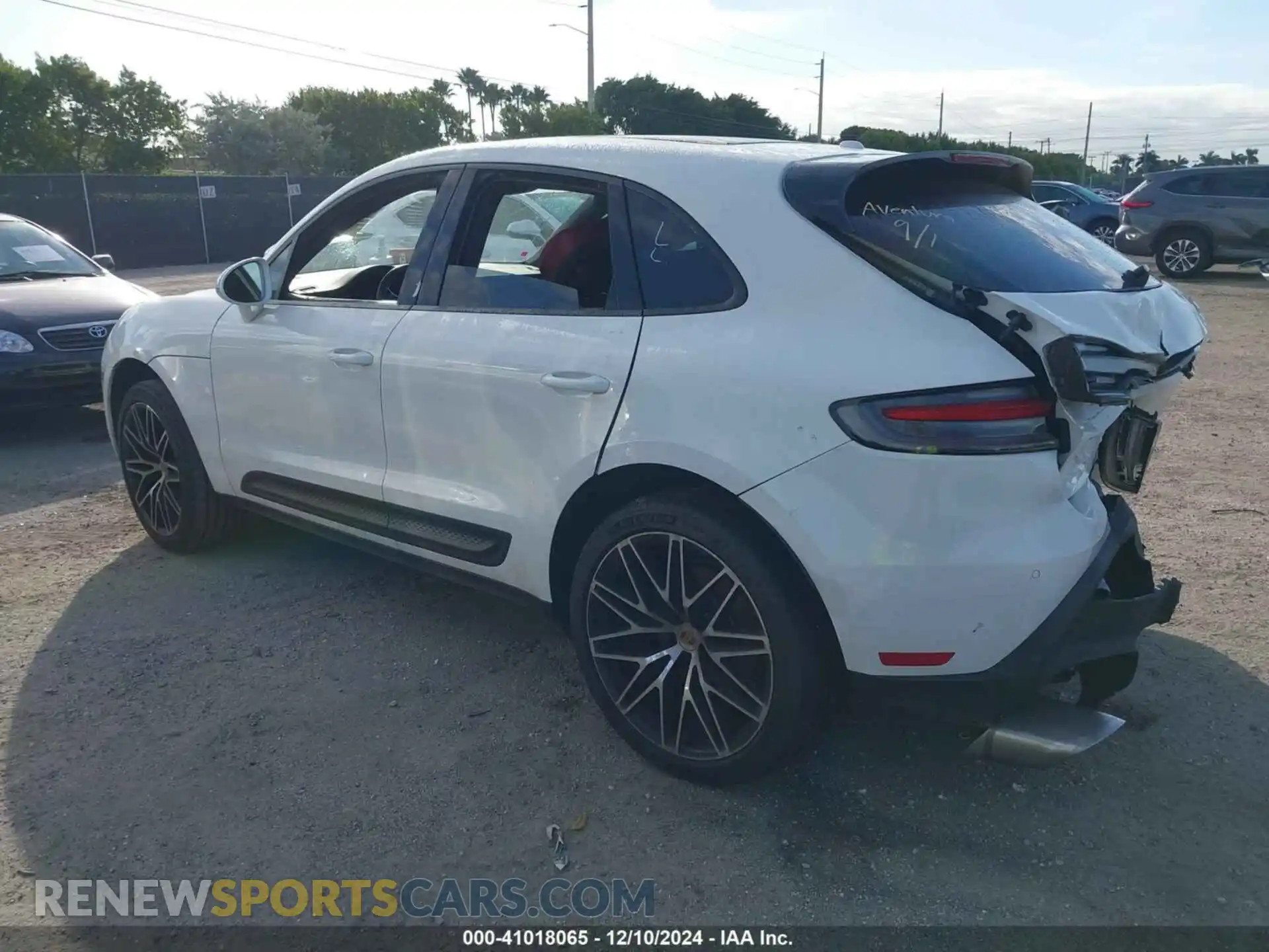 3 Photograph of a damaged car WP1AA2A5XRLB02665 PORSCHE MACAN 2024