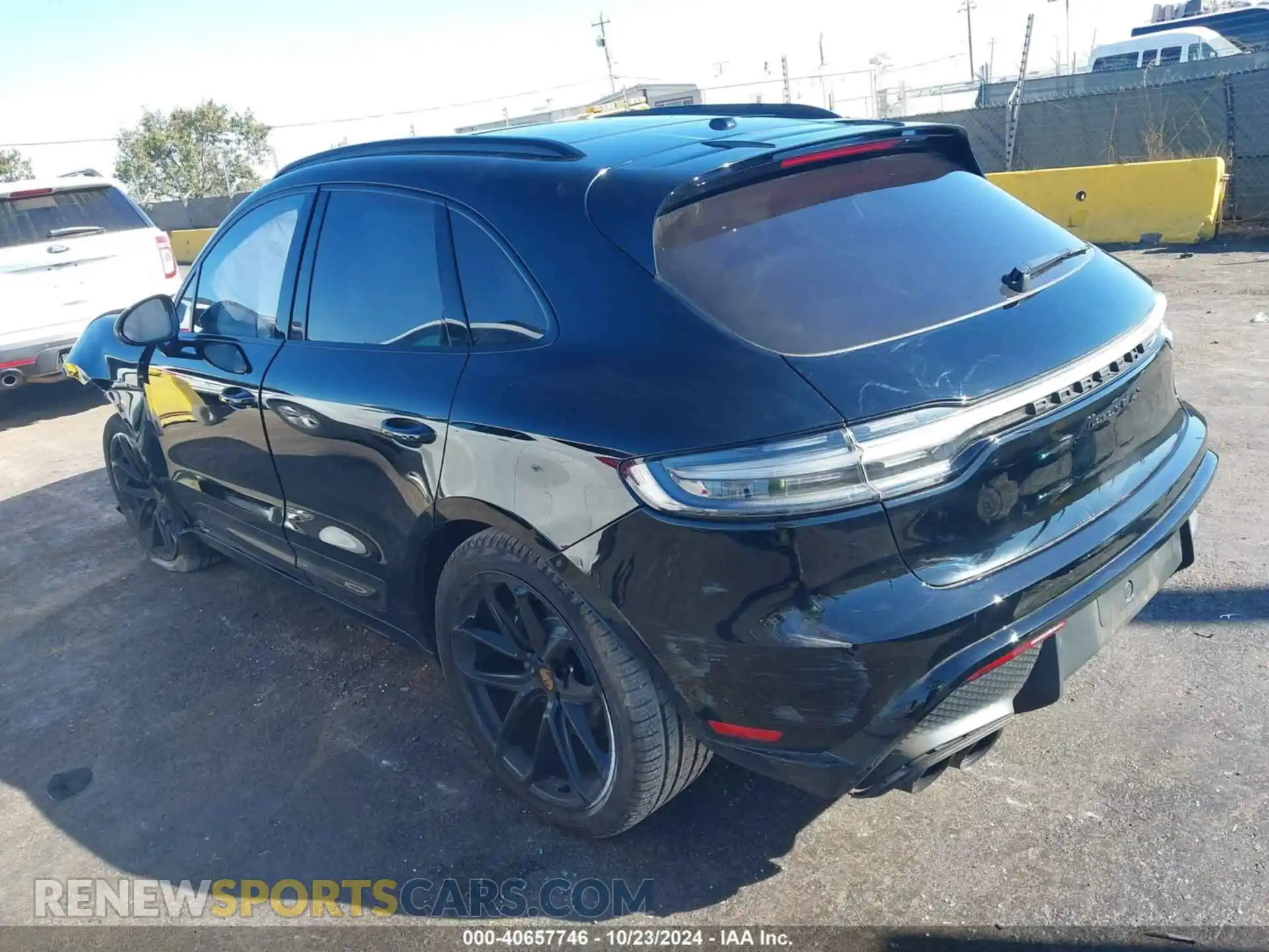 3 Photograph of a damaged car WP1AF2A59RLB57979 PORSCHE MACAN 2024