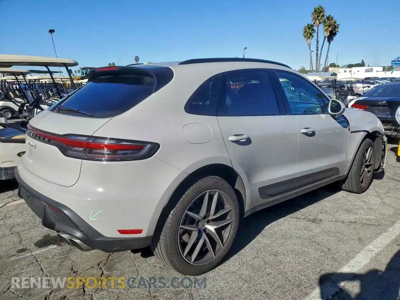 3 Photograph of a damaged car WP1AG2A50RLB41232 PORSCHE MACAN 2024