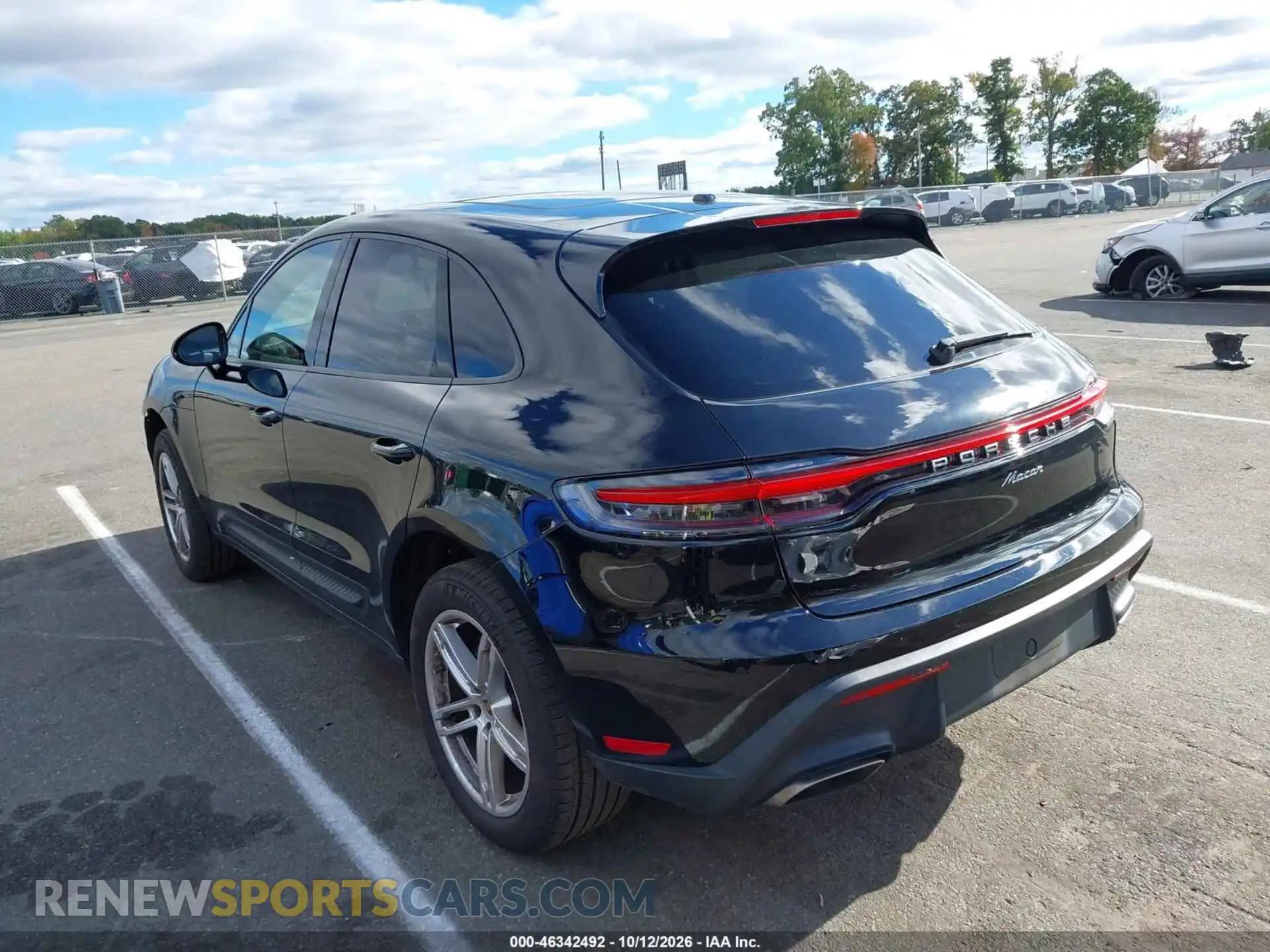 3 fotografías del automóvil dañado WP1AA2A53SLB02142 PORSCHE MACAN 2025