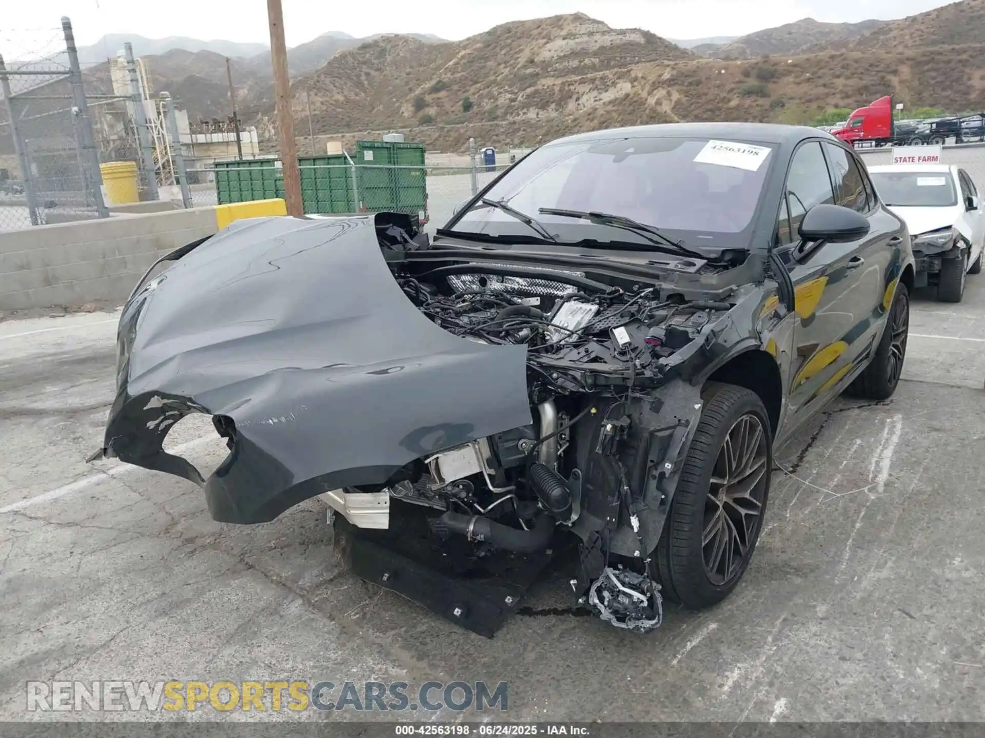 2 Photograph of a damaged car WP1AA2A55SLB06757 PORSCHE MACAN 2025