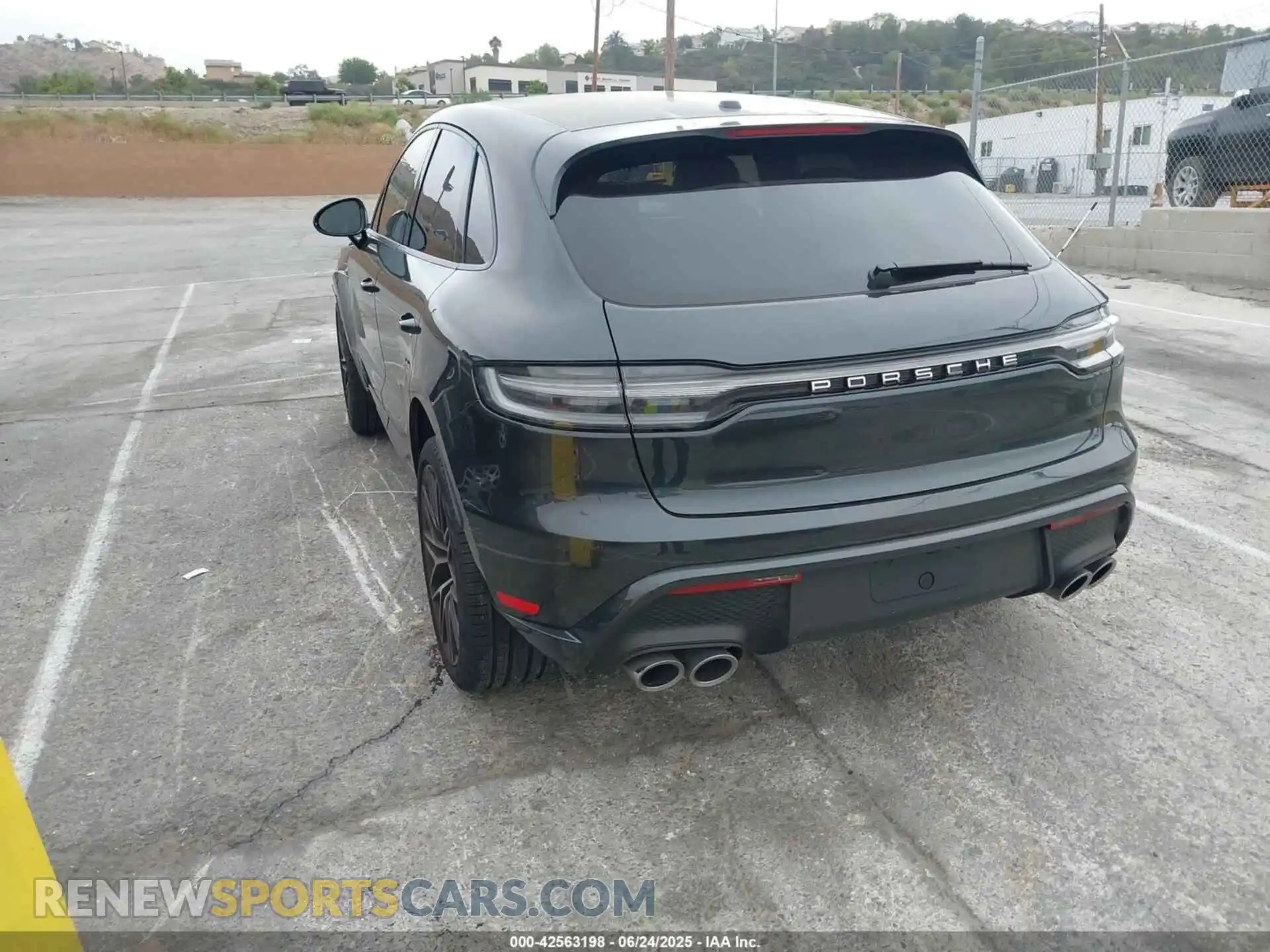 3 Photograph of a damaged car WP1AA2A55SLB06757 PORSCHE MACAN 2025