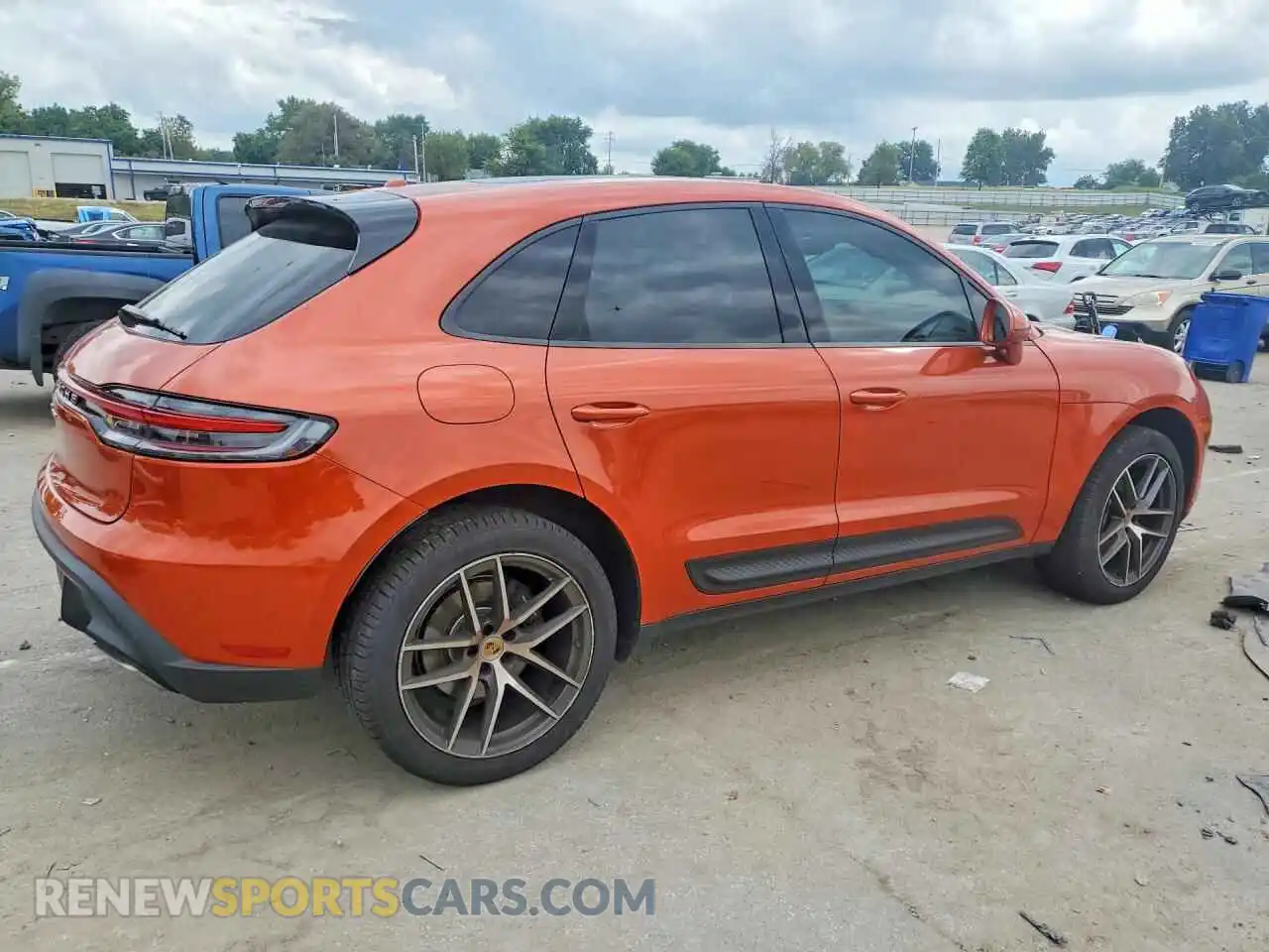 3 Photograph of a damaged car WP1AA2A59SLB06373 PORSCHE MACAN 2025