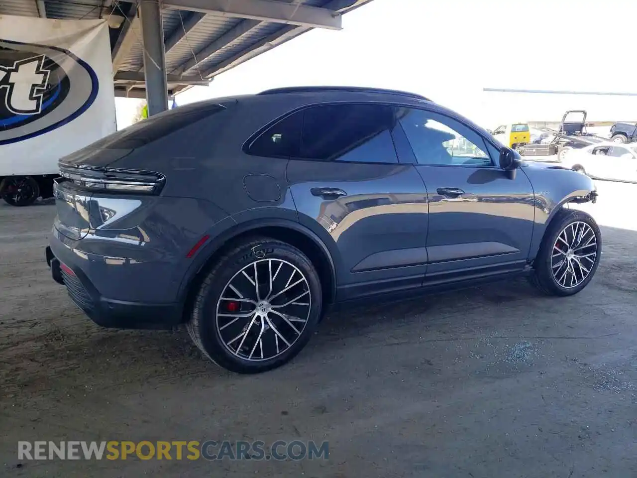 3 Фотография поврежденного автомобиля WP1AB2XA7SL154081 PORSCHE MACAN 2025