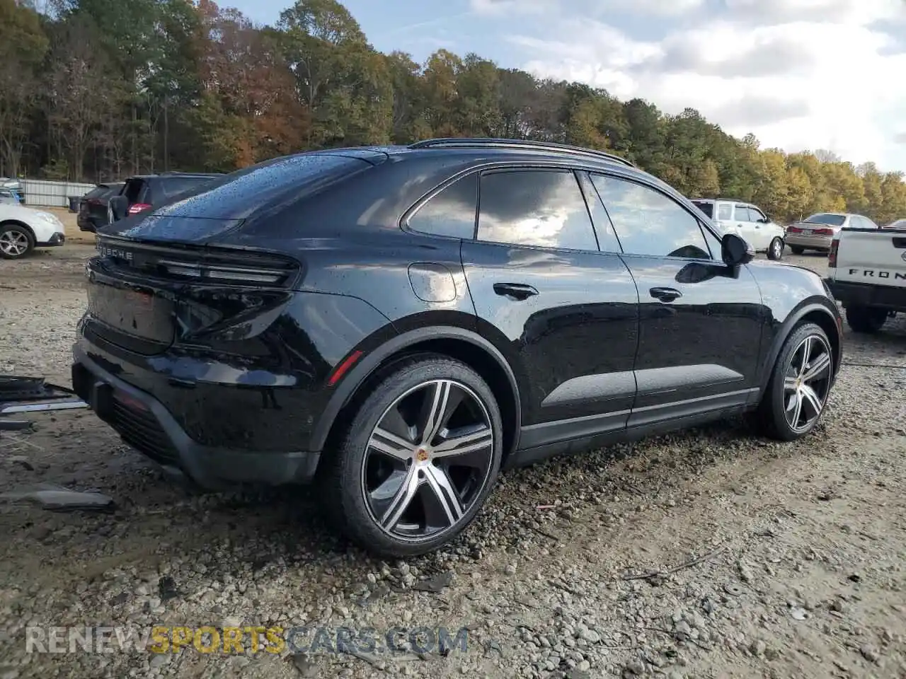3 Photograph of a damaged car WP1AD2XA1SL077024 PORSCHE MACAN 2025
