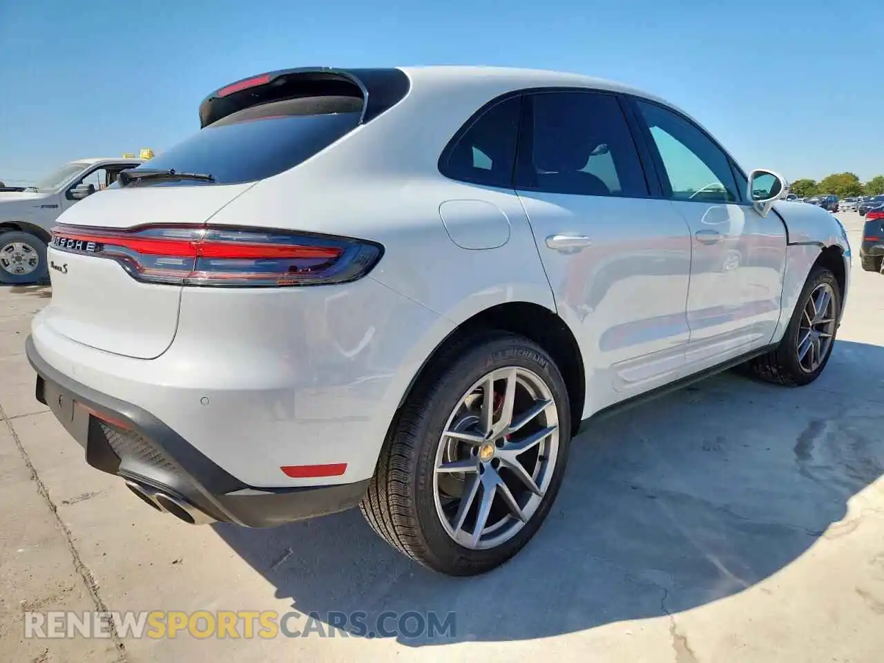 3 Photograph of a damaged car WP1AG2A52SLB43036 PORSCHE MACAN 2025