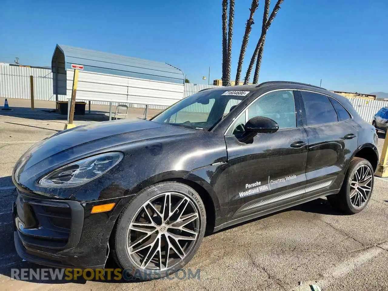 1 Photograph of a damaged car WP1AA2A57TLB13260 PORSCHE MACAN 2026