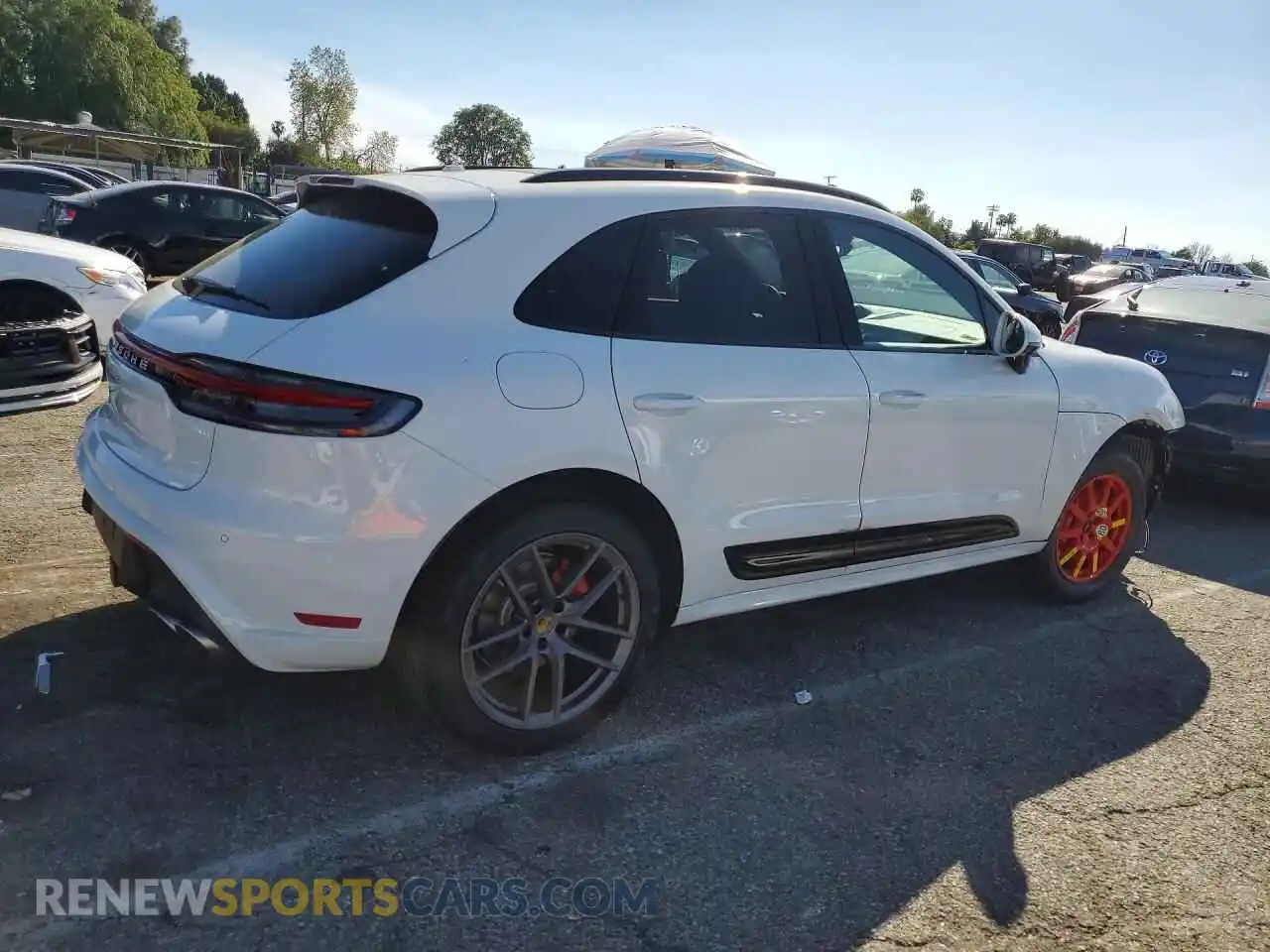 3 Photograph of a damaged car WP1AG2A50TLB41237 PORSCHE MACAN 2026