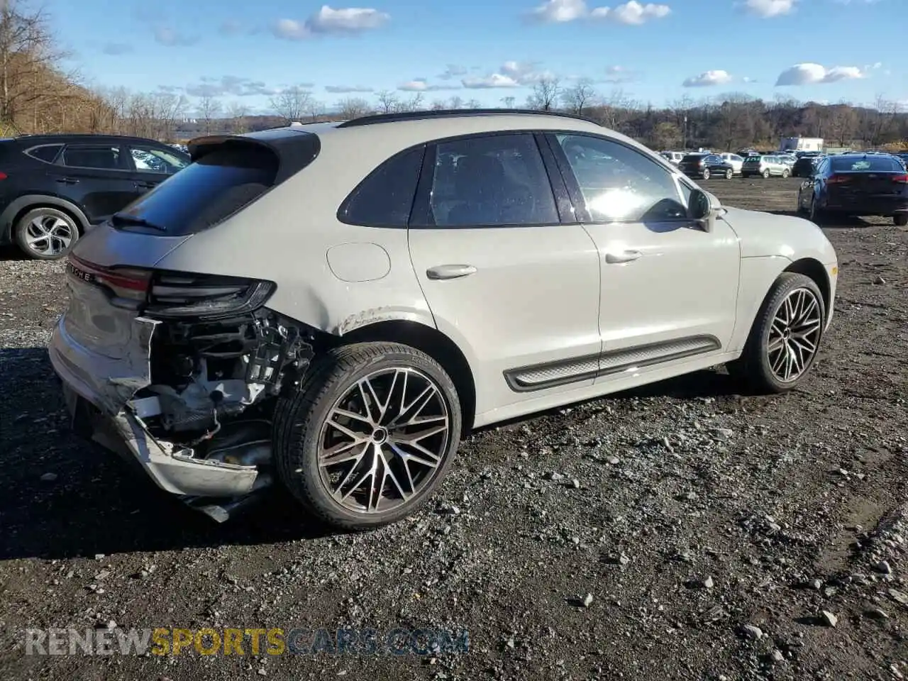3 Photograph of a damaged car WP1AA2A53RLB06332 PORSCHE MACAN BASE 2024