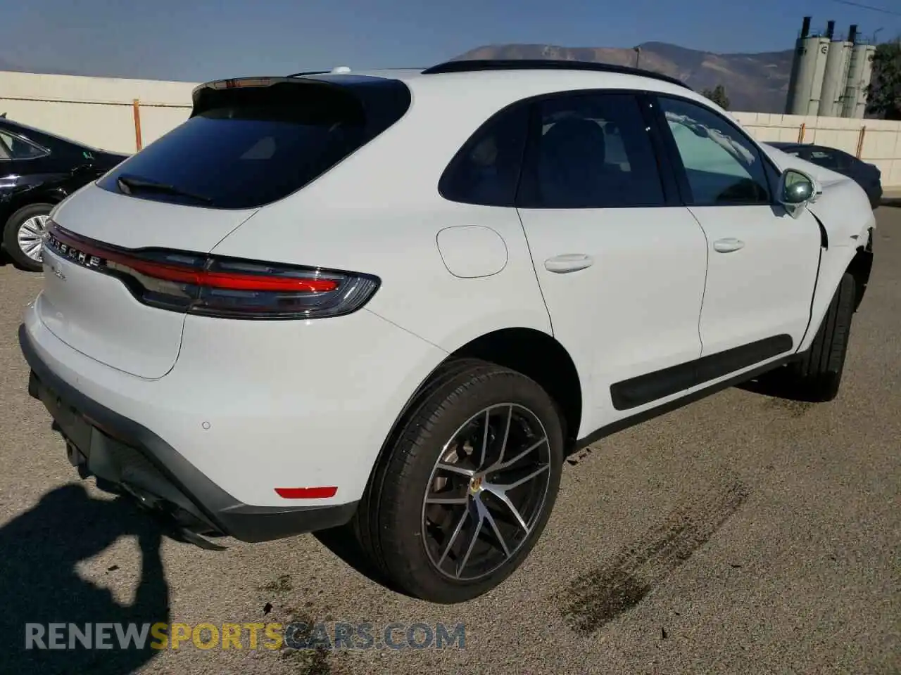 3 Photograph of a damaged car WP1AA2A58RLB04317 PORSCHE MACAN BASE 2024