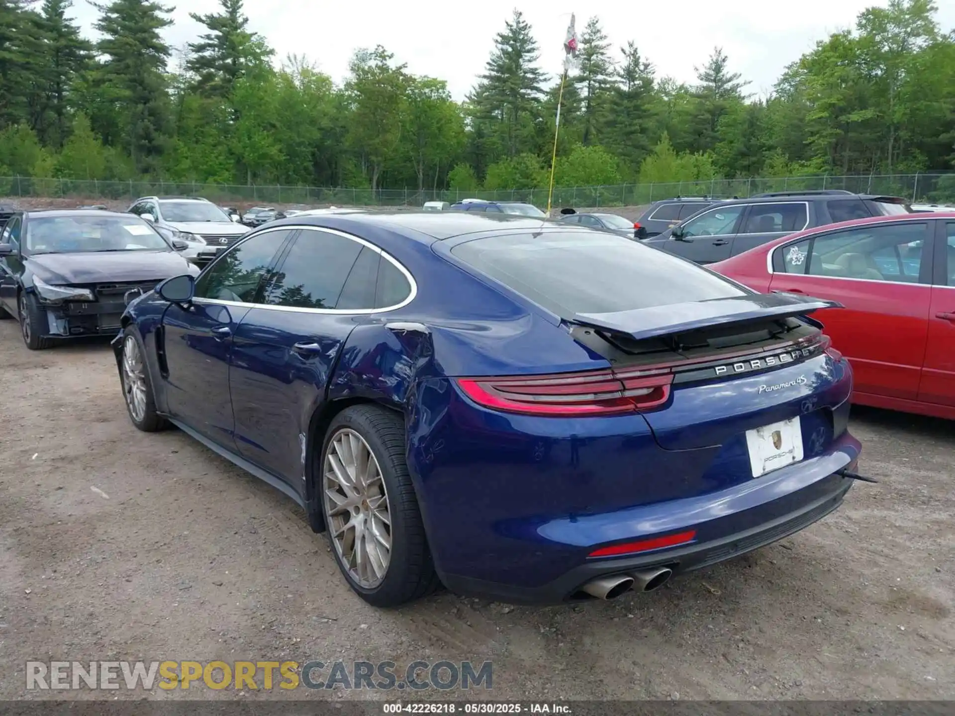 3 Photograph of a damaged car WP0AB2A71LL140714 PORSCHE PANAMERA 2020
