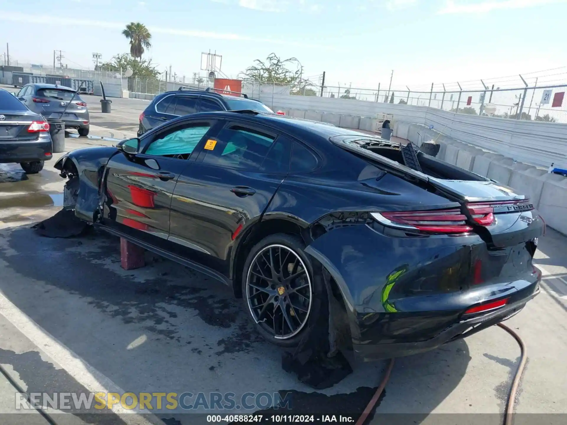 3 Photograph of a damaged car WP0AB2A71LL140776 PORSCHE PANAMERA 2020