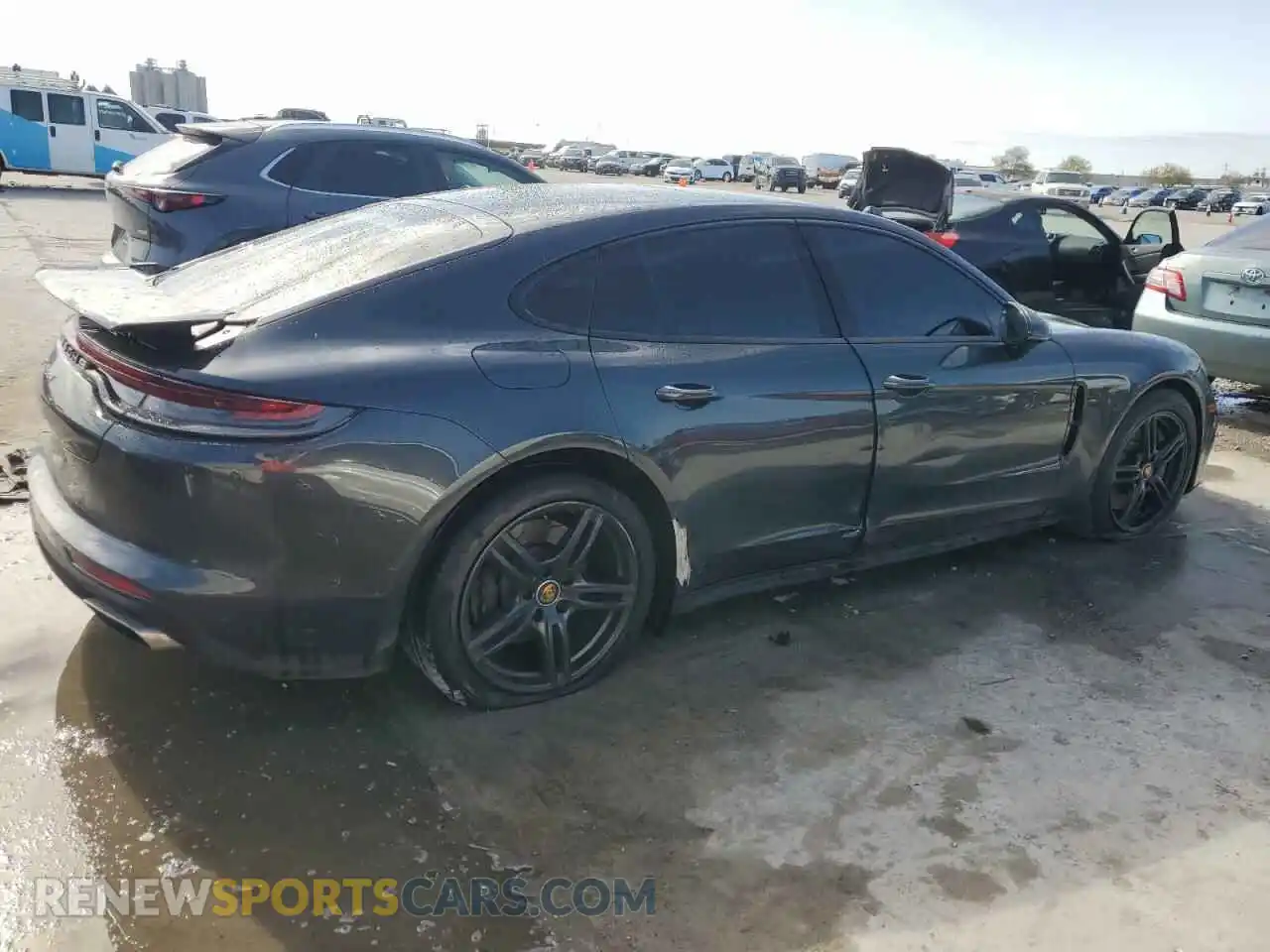 3 Photograph of a damaged car WP0AJ2A75ML116047 PORSCHE PANAMERA 2021