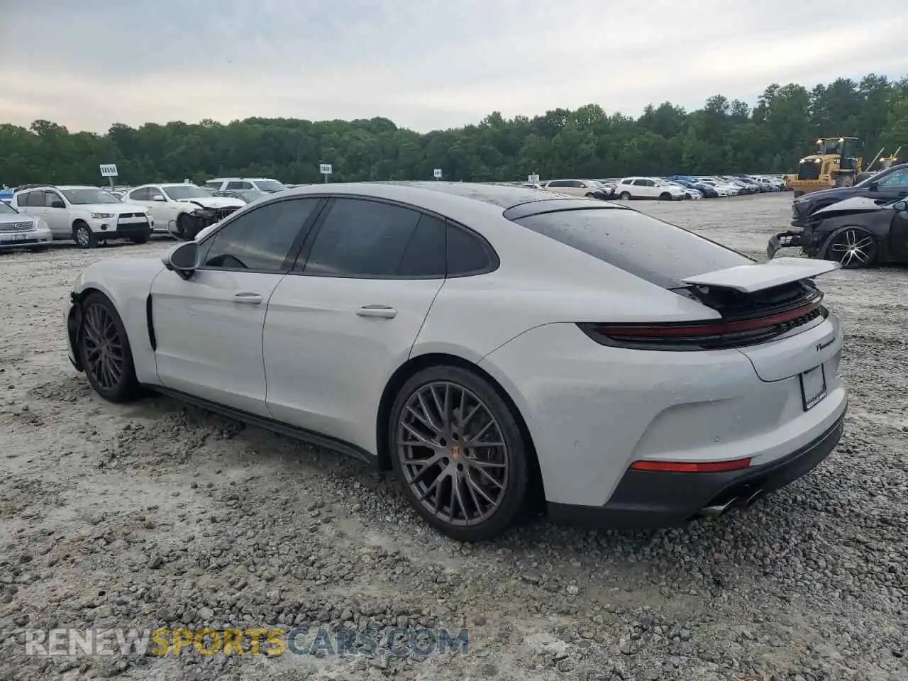 2 fotografías del automóvil dañado WP0AA2YA1RL004600 PORSCHE PANAMERA 2024