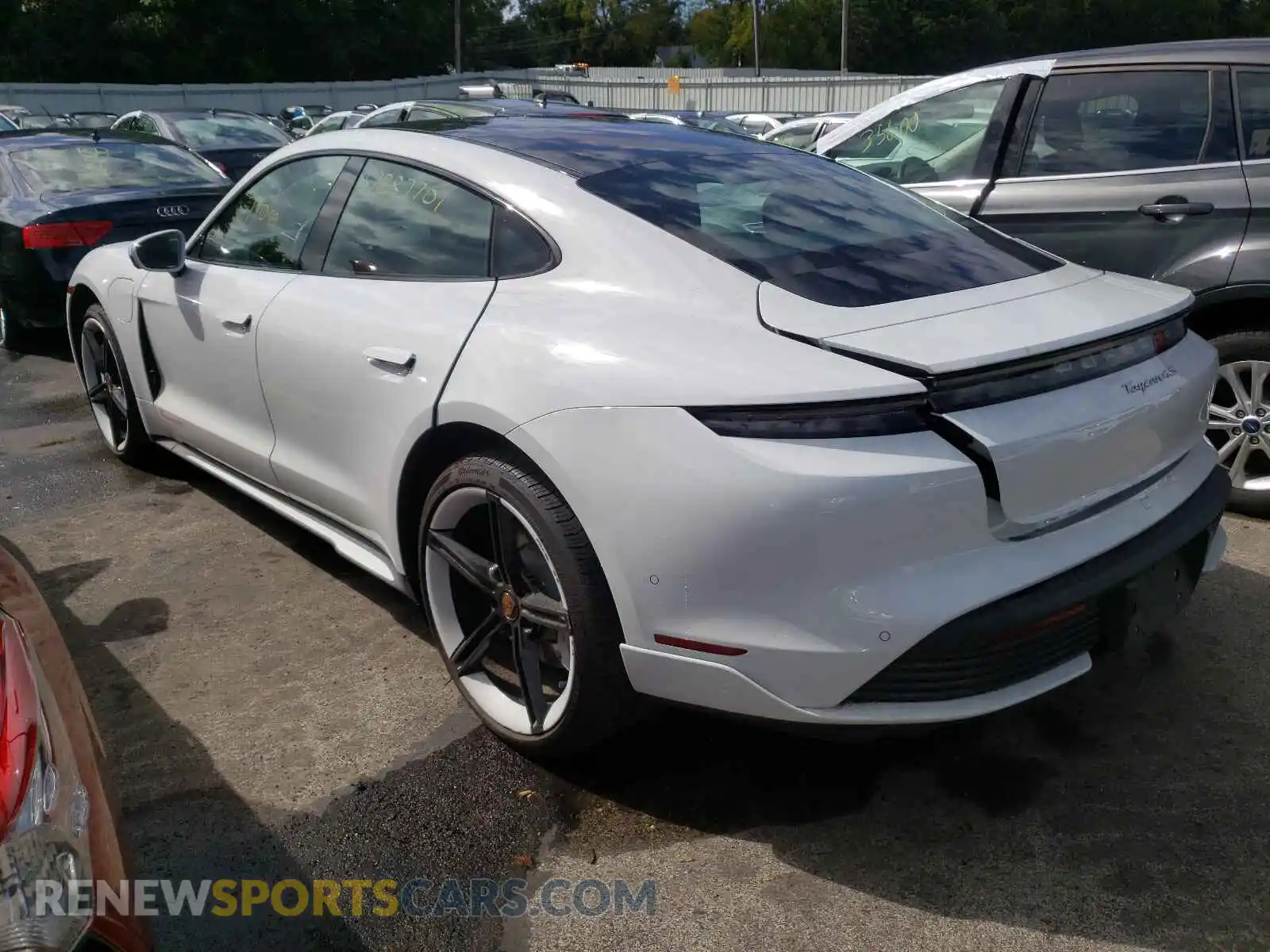 3 Photograph of a damaged car WP0AB2Y11LSA51235 PORSCHE TAYCAN 2020