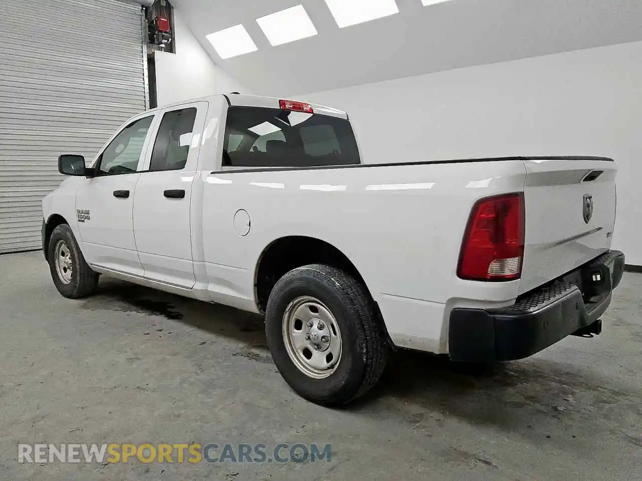 2 Photograph of a damaged car 1C6RR6FG3KS657040 RAM 1500 2019