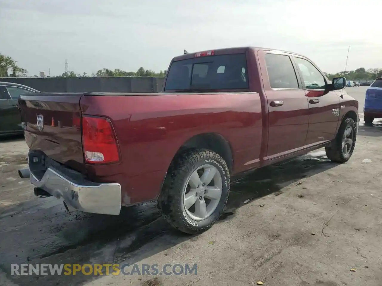 3 Photograph of a damaged car 1C6RR6TT4KS683549 RAM 1500 2019