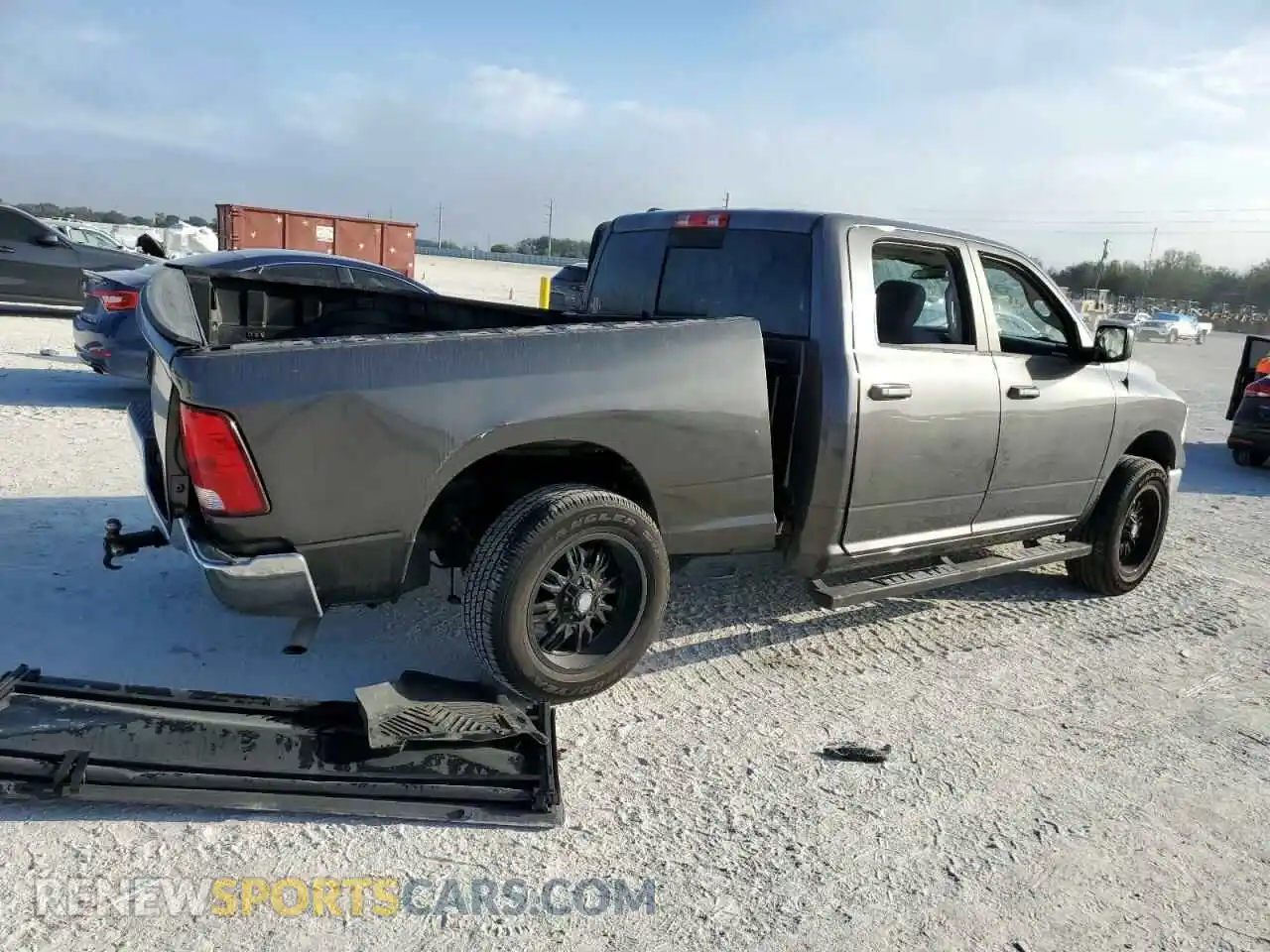 3 fotografías del automóvil dañado 1C6RR6TTXKS561732 RAM 1500 2019