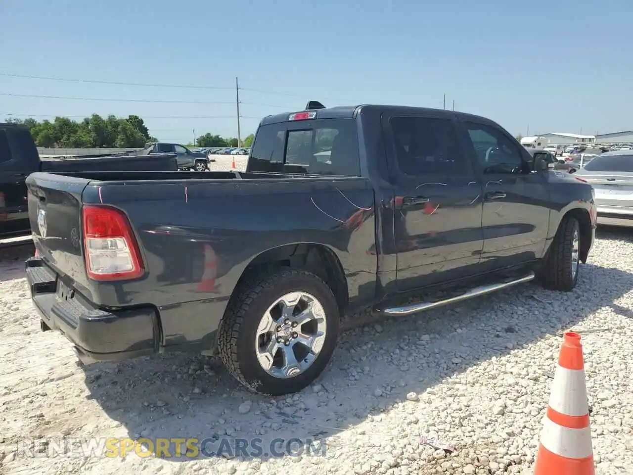 3 Photograph of a damaged car 1C6RREFT3KN806004 RAM 1500 2019