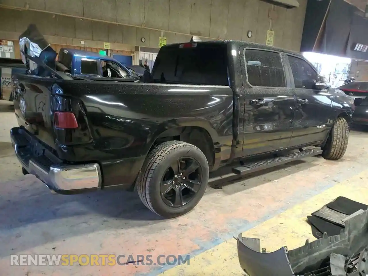 3 Photograph of a damaged car 1C6RREFT6KN526528 RAM 1500 2019