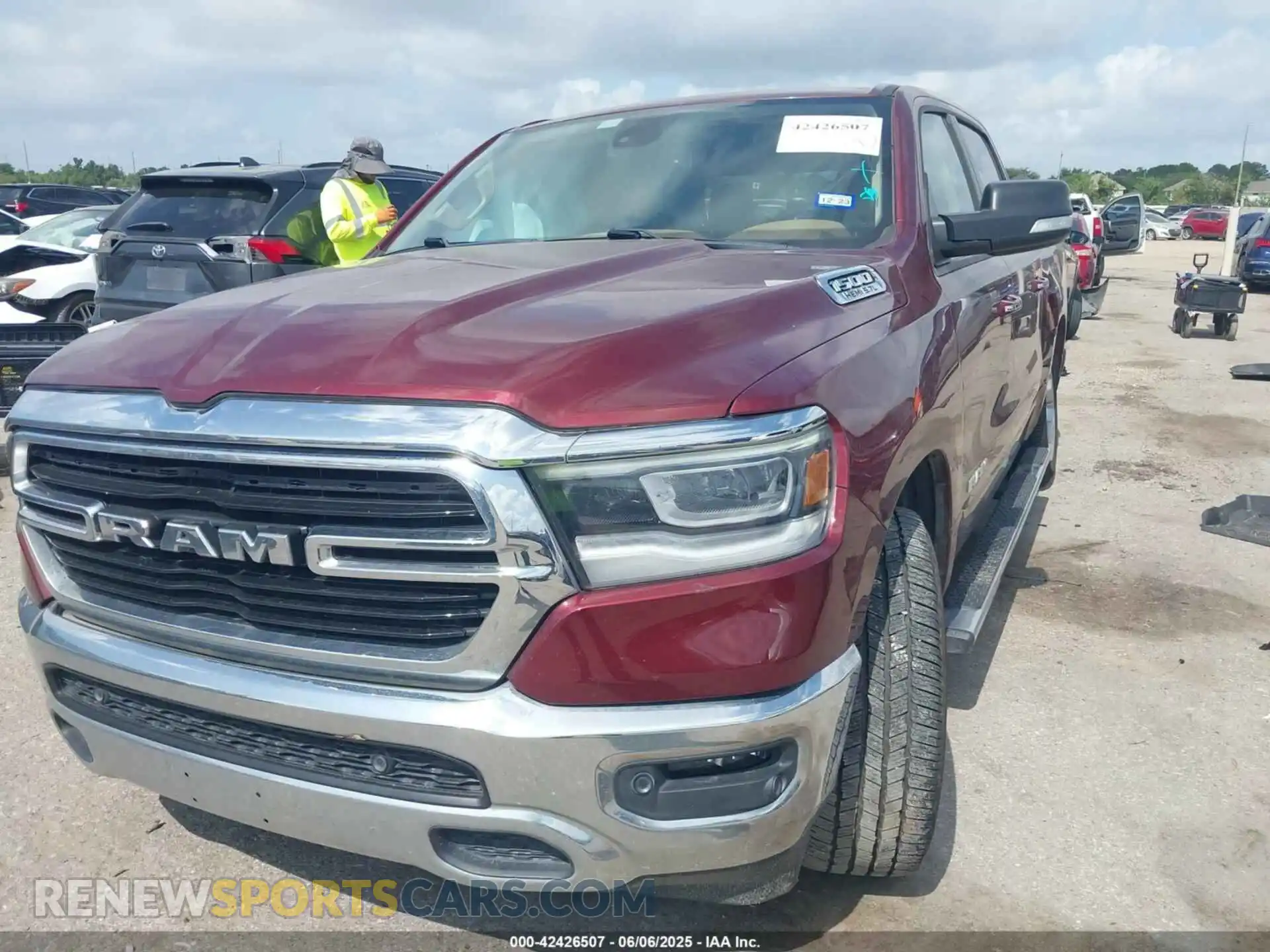 2 Photograph of a damaged car 1C6RREFT6KN543703 RAM 1500 2019