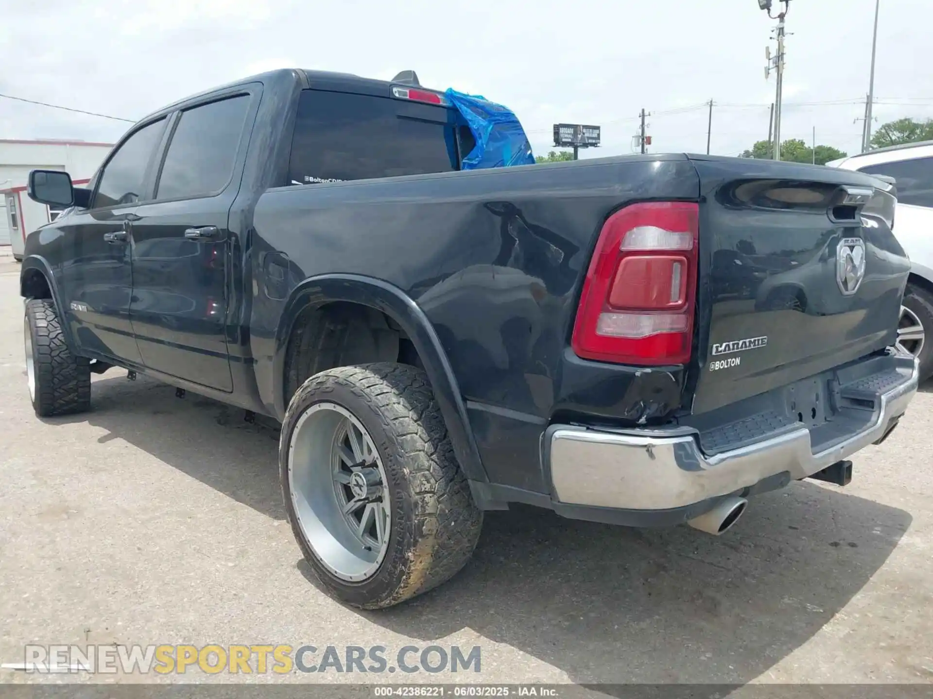 3 Photograph of a damaged car 1C6RREJT0KN916693 RAM 1500 2019