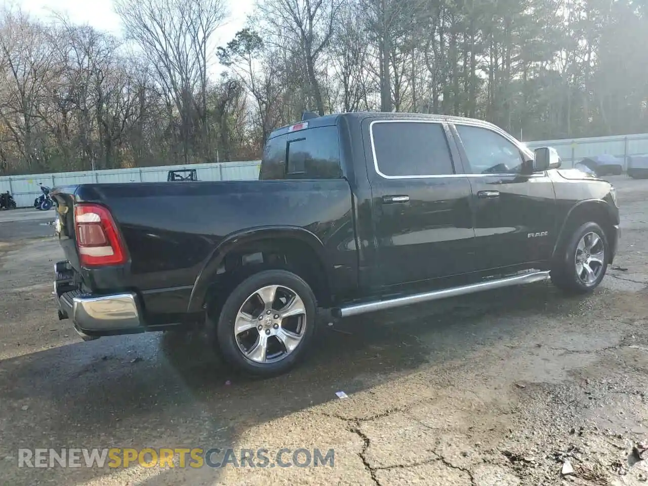 3 Photograph of a damaged car 1C6RREJT2KN502699 RAM 1500 2019