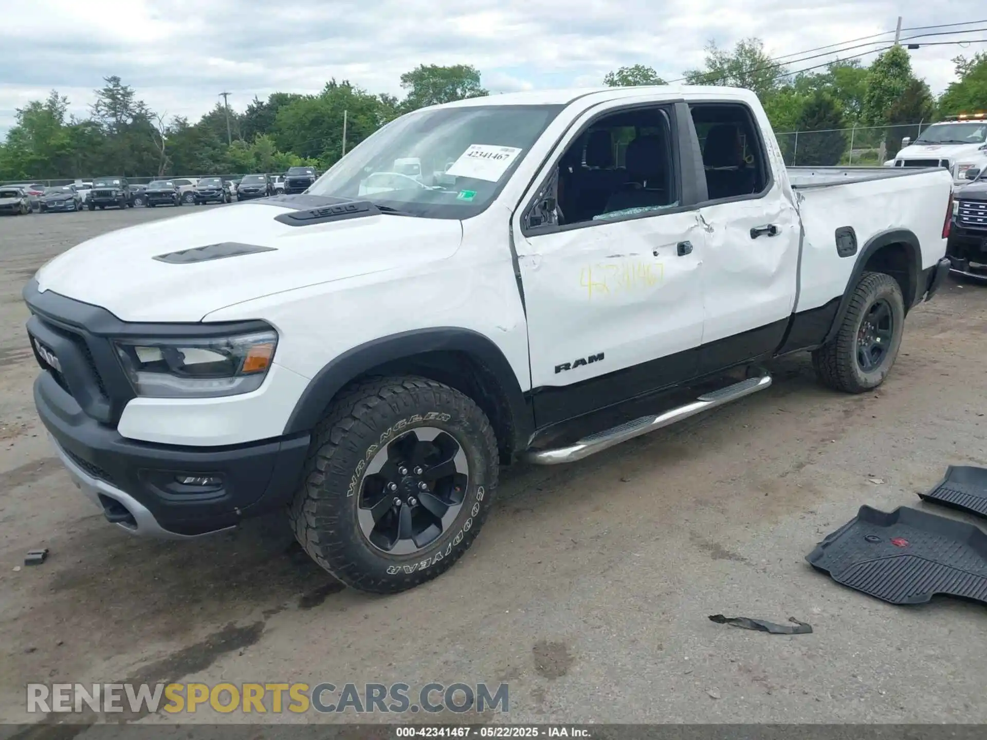 2 Photograph of a damaged car 1C6RRFEG0KN806763 RAM 1500 2019