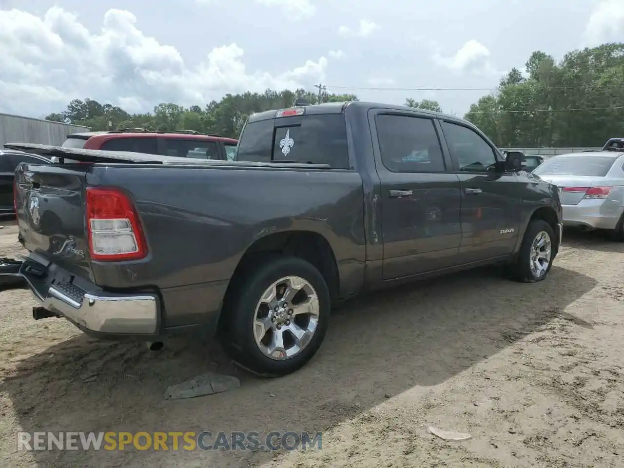 3 Photograph of a damaged car 1C6RRFFG7KN647481 RAM 1500 2019