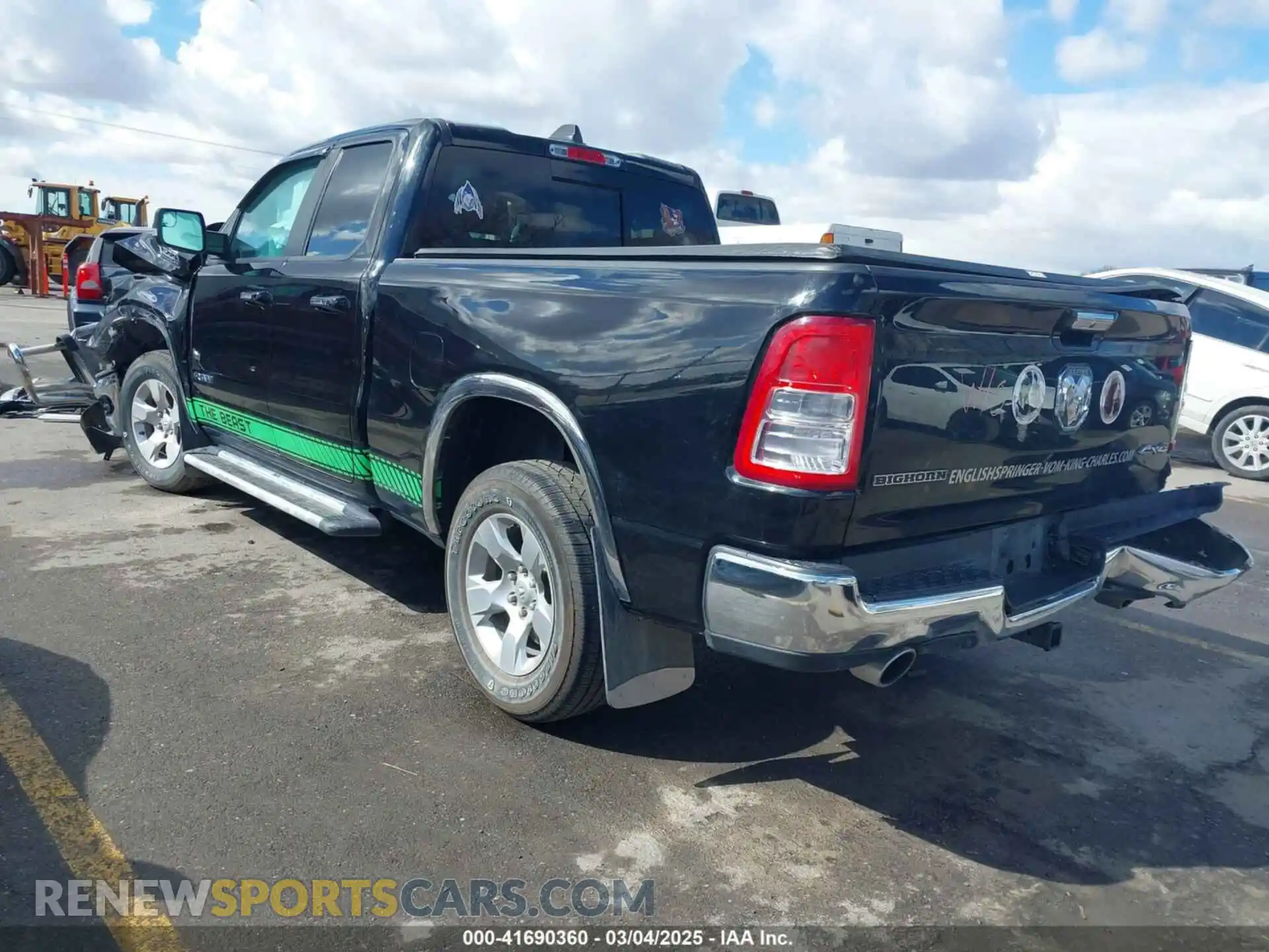 3 Photograph of a damaged car 1C6SRFBT2KN656531 RAM 1500 2019