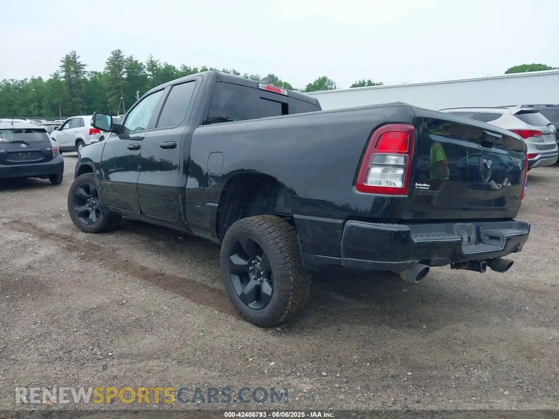 3 Photograph of a damaged car 1C6SRFBT6KN736737 RAM 1500 2019