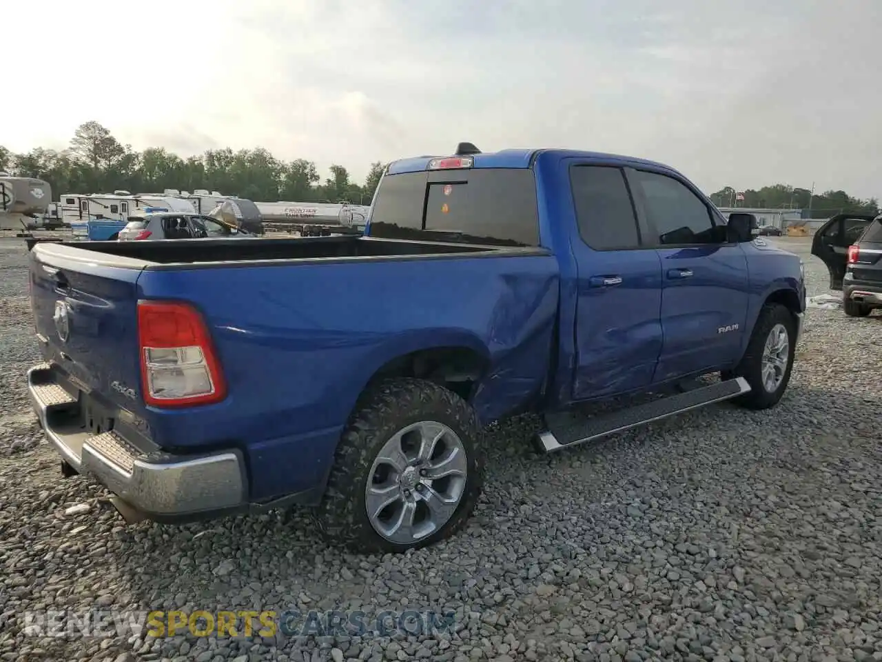 3 Photograph of a damaged car 1C6SRFBTXKN772124 RAM 1500 2019