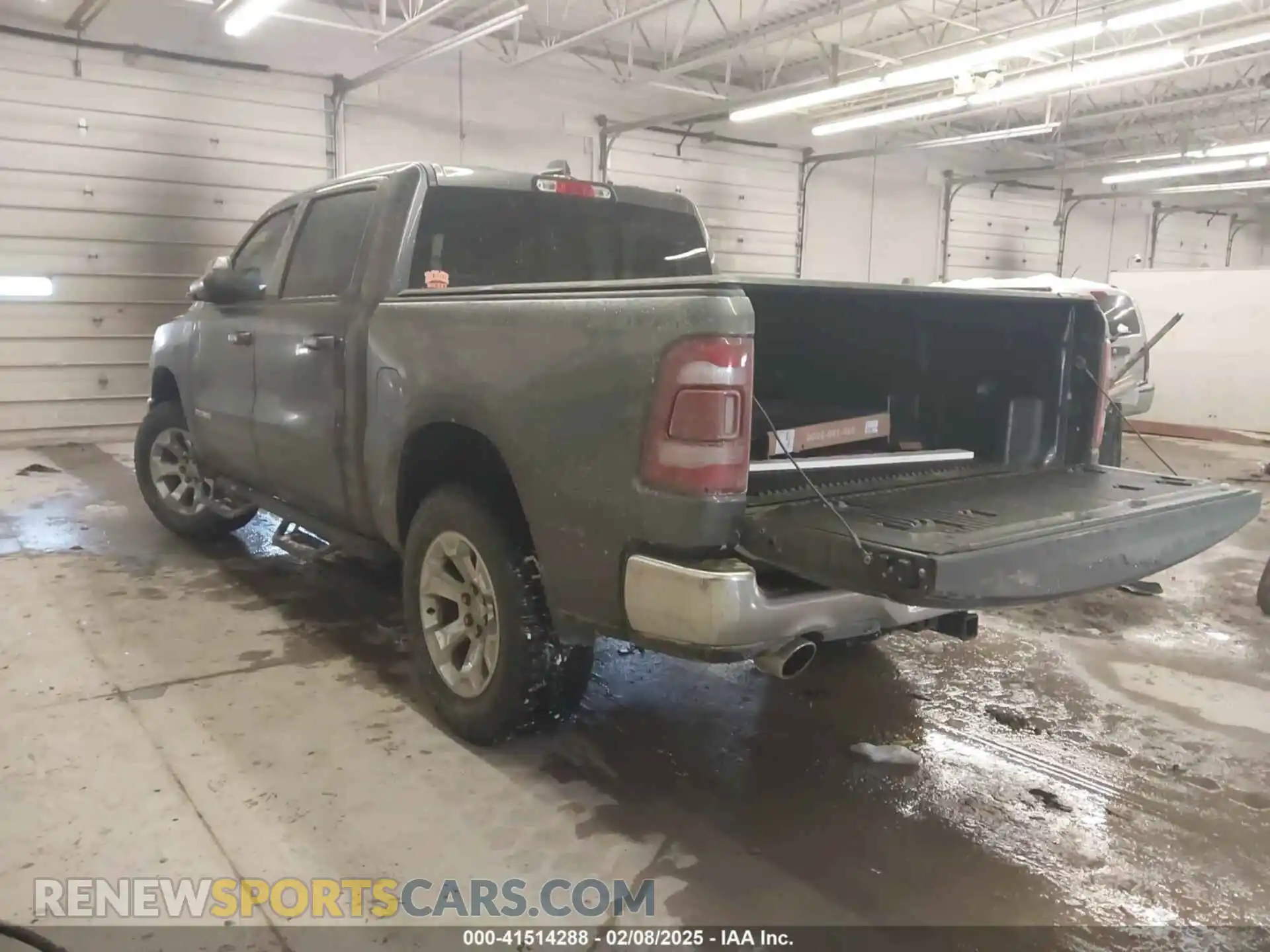3 Photograph of a damaged car 1C6SRFFT0KN524765 RAM 1500 2019