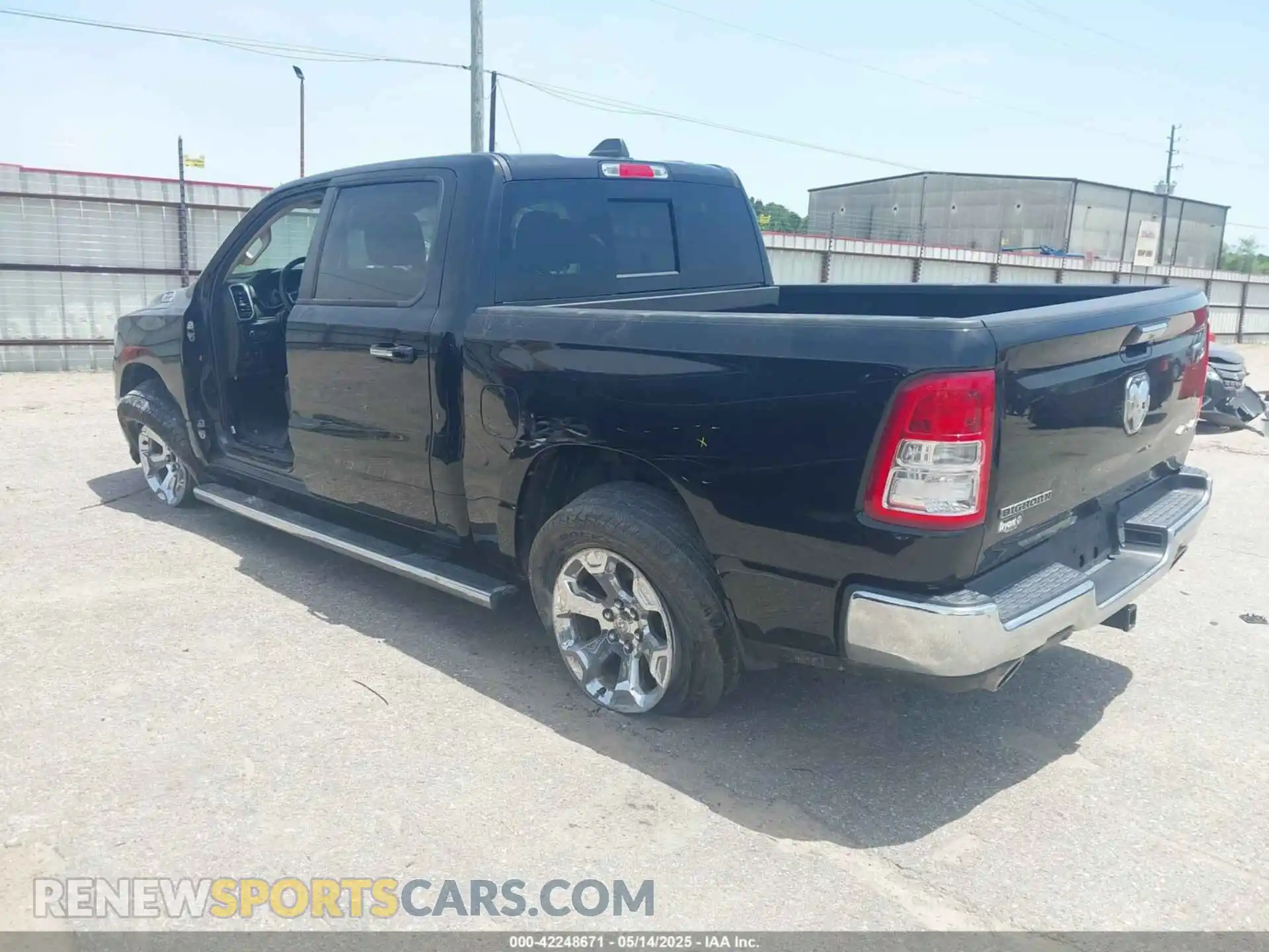 3 Photograph of a damaged car 1C6SRFFT1KN663285 RAM 1500 2019