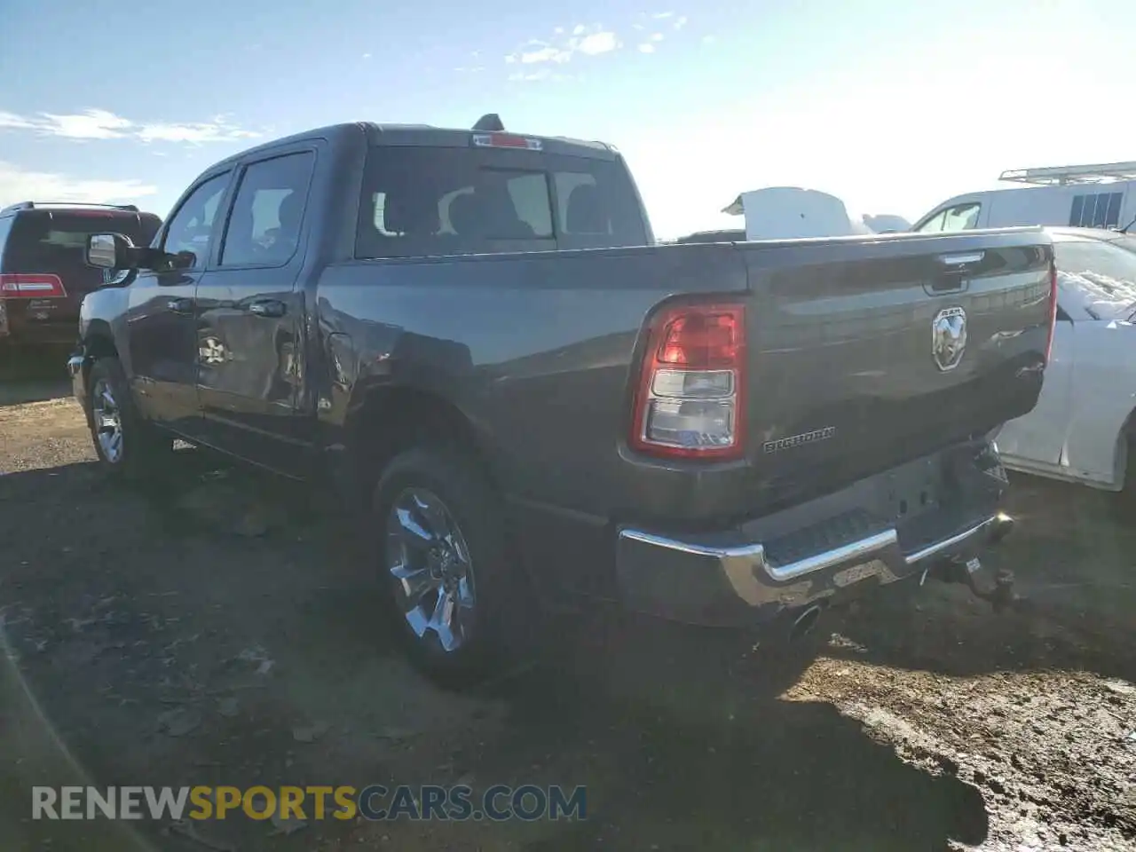 2 fotografías del automóvil dañado 1C6SRFFT4KN573693 RAM 1500 2019