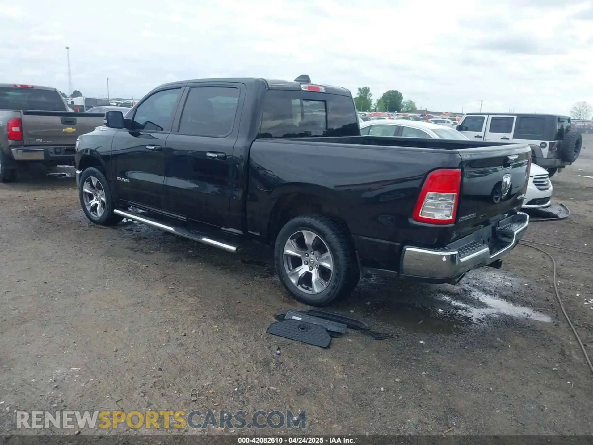 3 fotografías del automóvil dañado 1C6SRFFT5KN649664 RAM 1500 2019