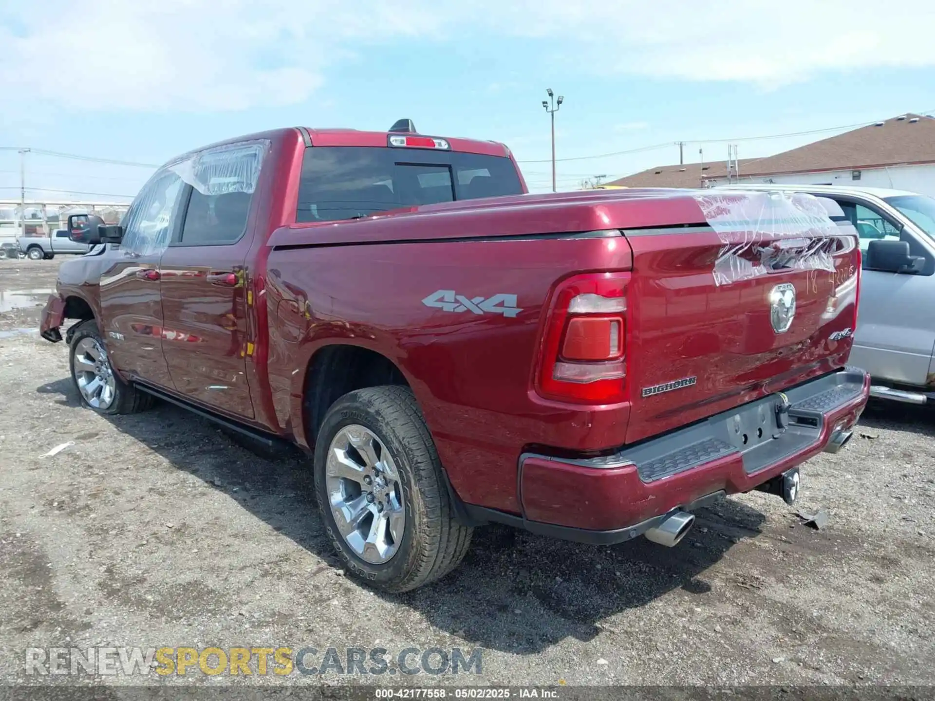 3 Photograph of a damaged car 1C6SRFFTXKN726125 RAM 1500 2019