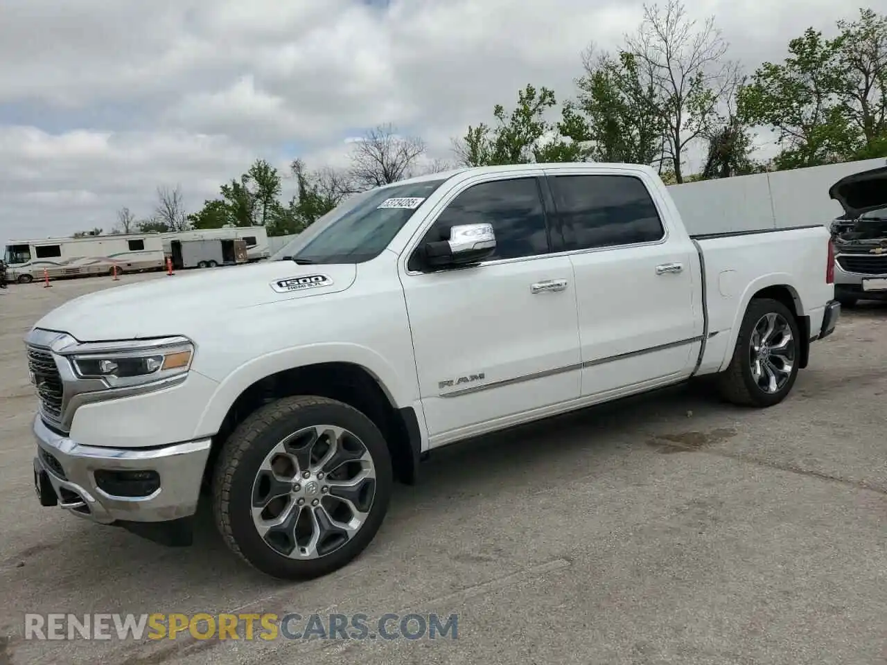 1 Photograph of a damaged car 1C6SRFHT3KN559443 RAM 1500 2019