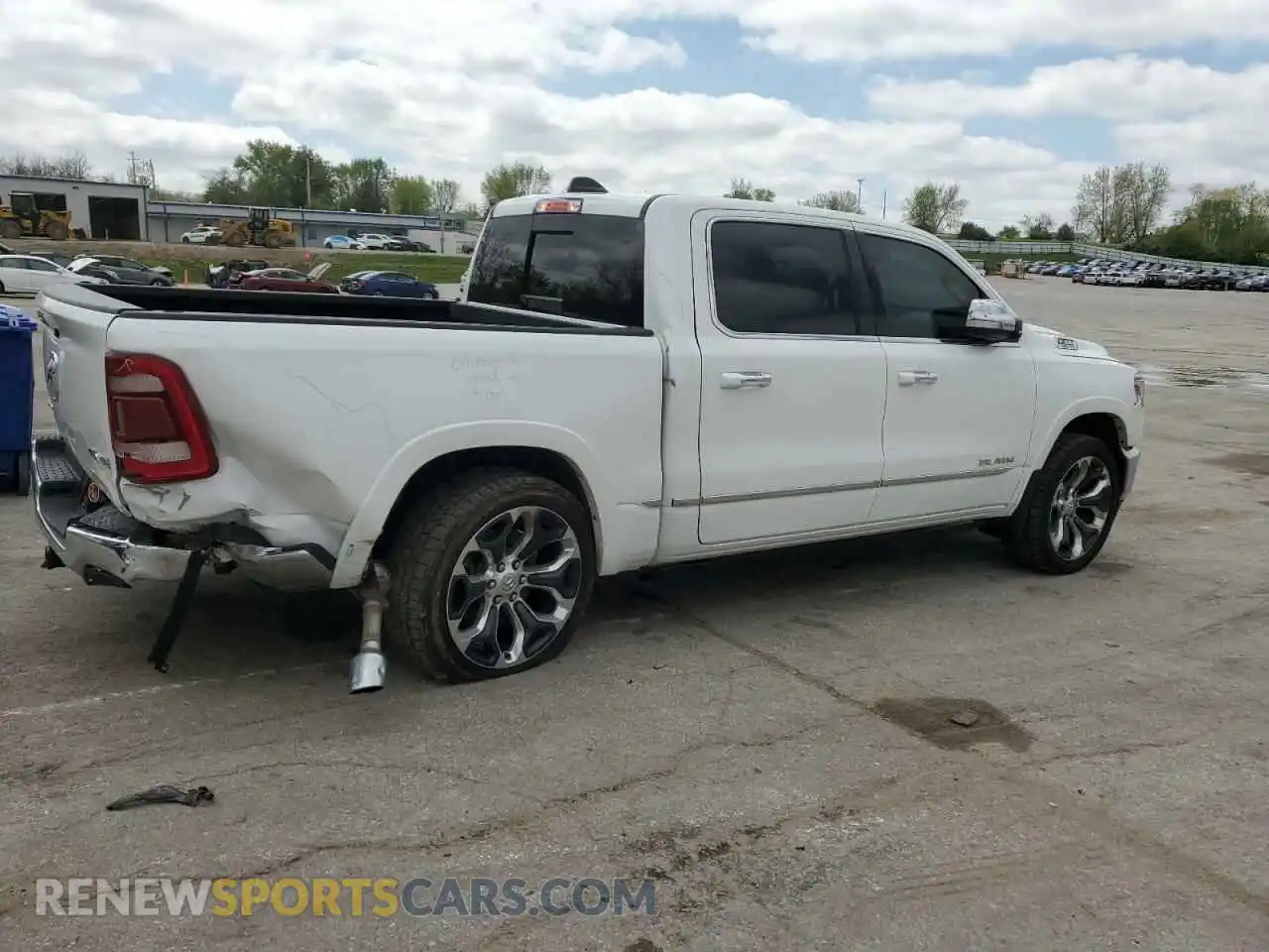 3 Photograph of a damaged car 1C6SRFHT3KN559443 RAM 1500 2019