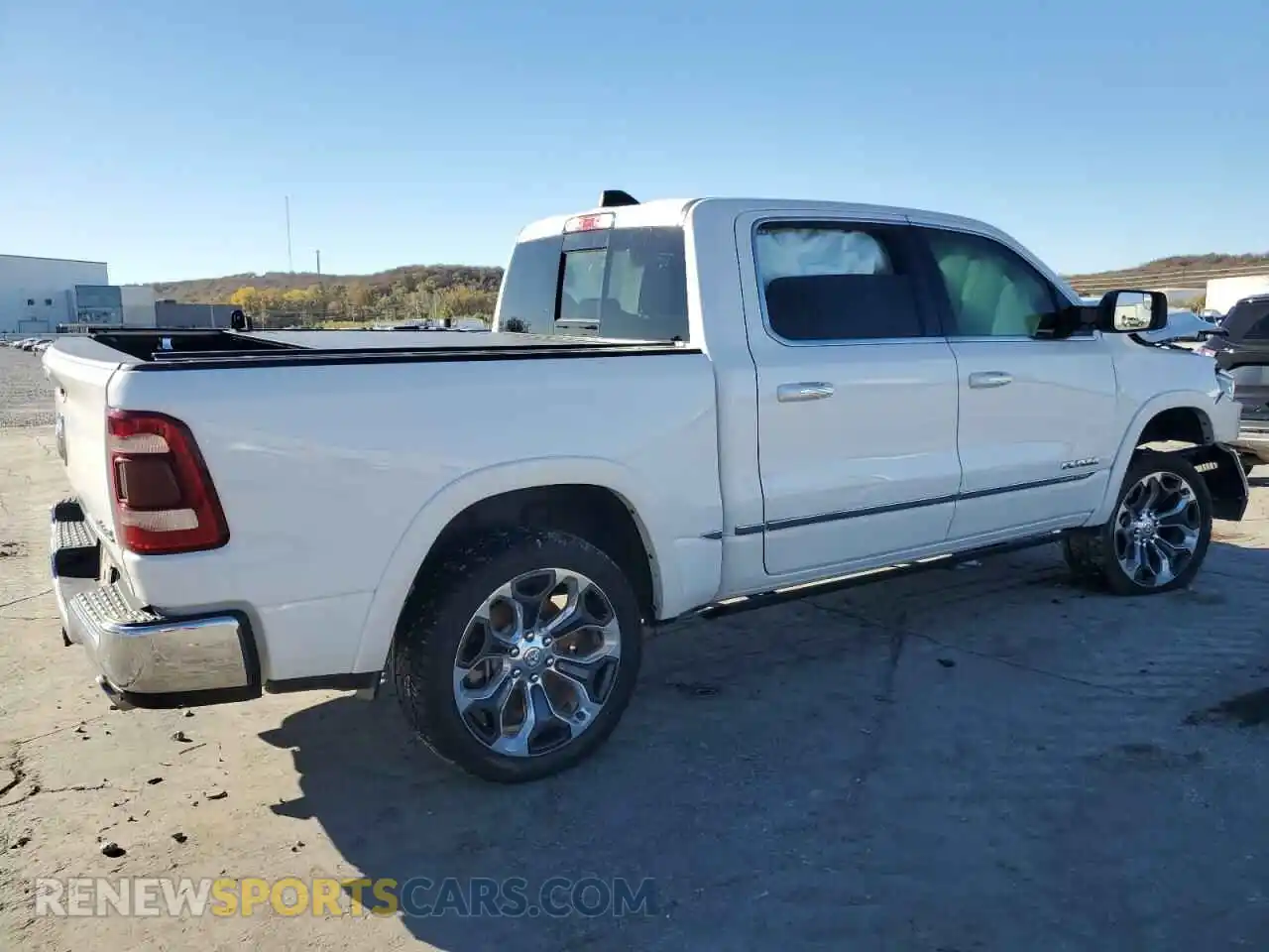3 Photograph of a damaged car 1C6SRFHT3KN664709 RAM 1500 2019