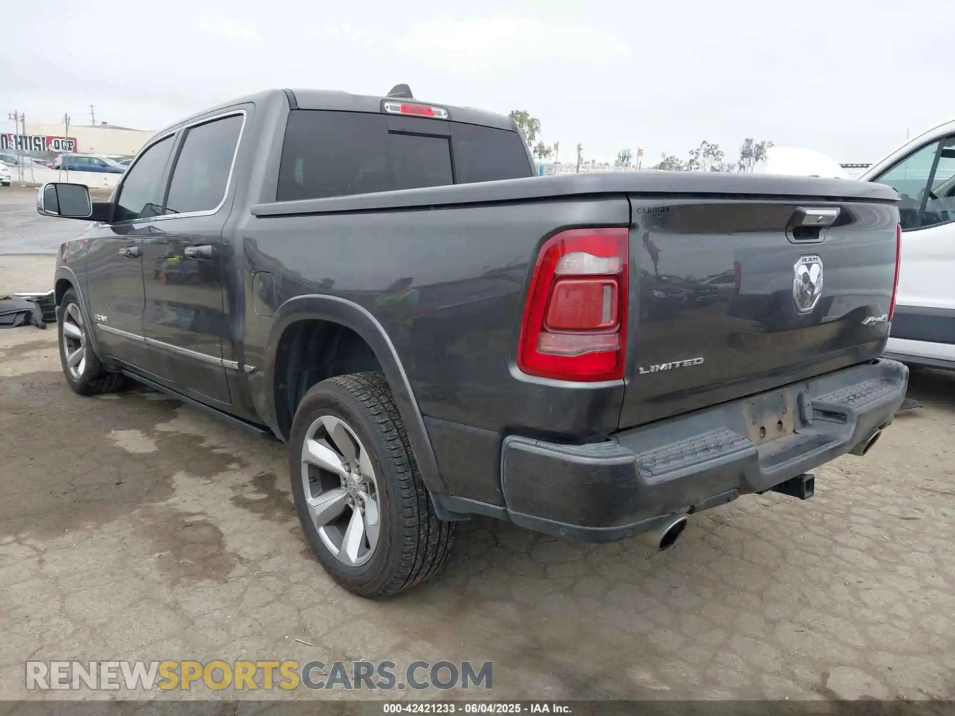 3 Photograph of a damaged car 1C6SRFHT6KN773195 RAM 1500 2019