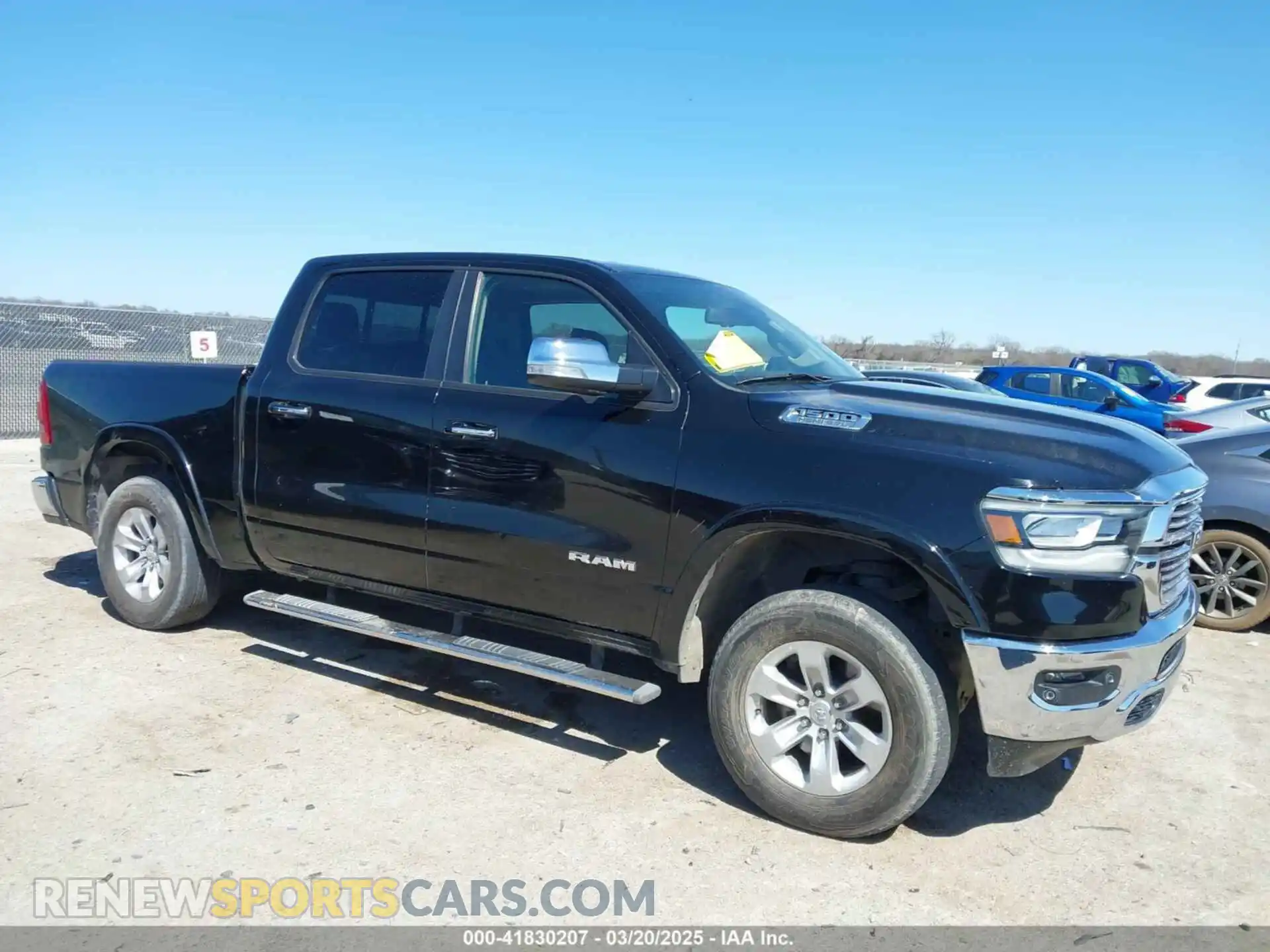 1 Photograph of a damaged car 1C6SRFJT3KN623670 RAM 1500 2019