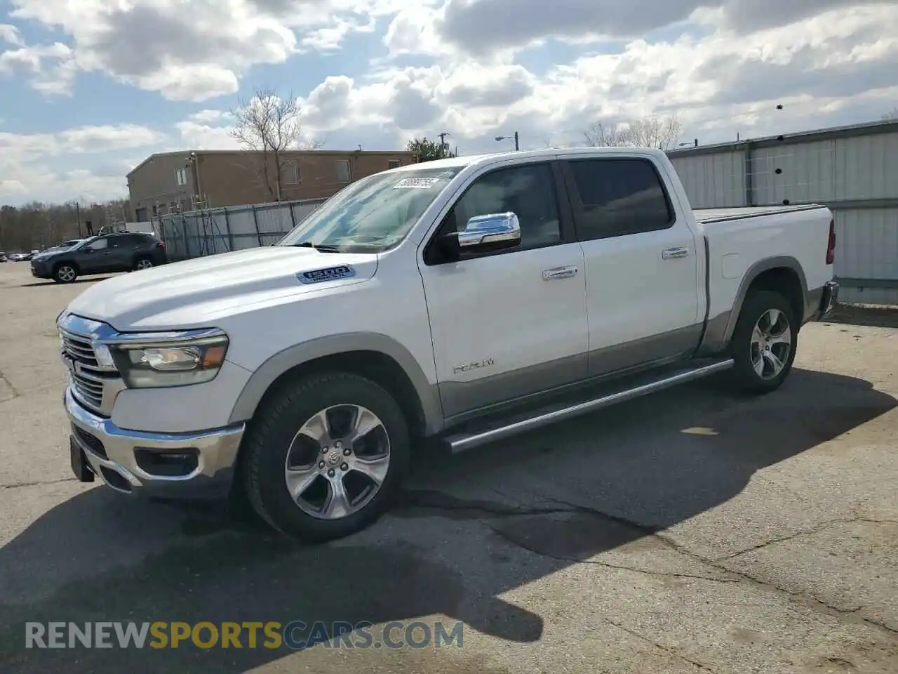1 Photograph of a damaged car 1C6SRFJT4KN622852 RAM 1500 2019