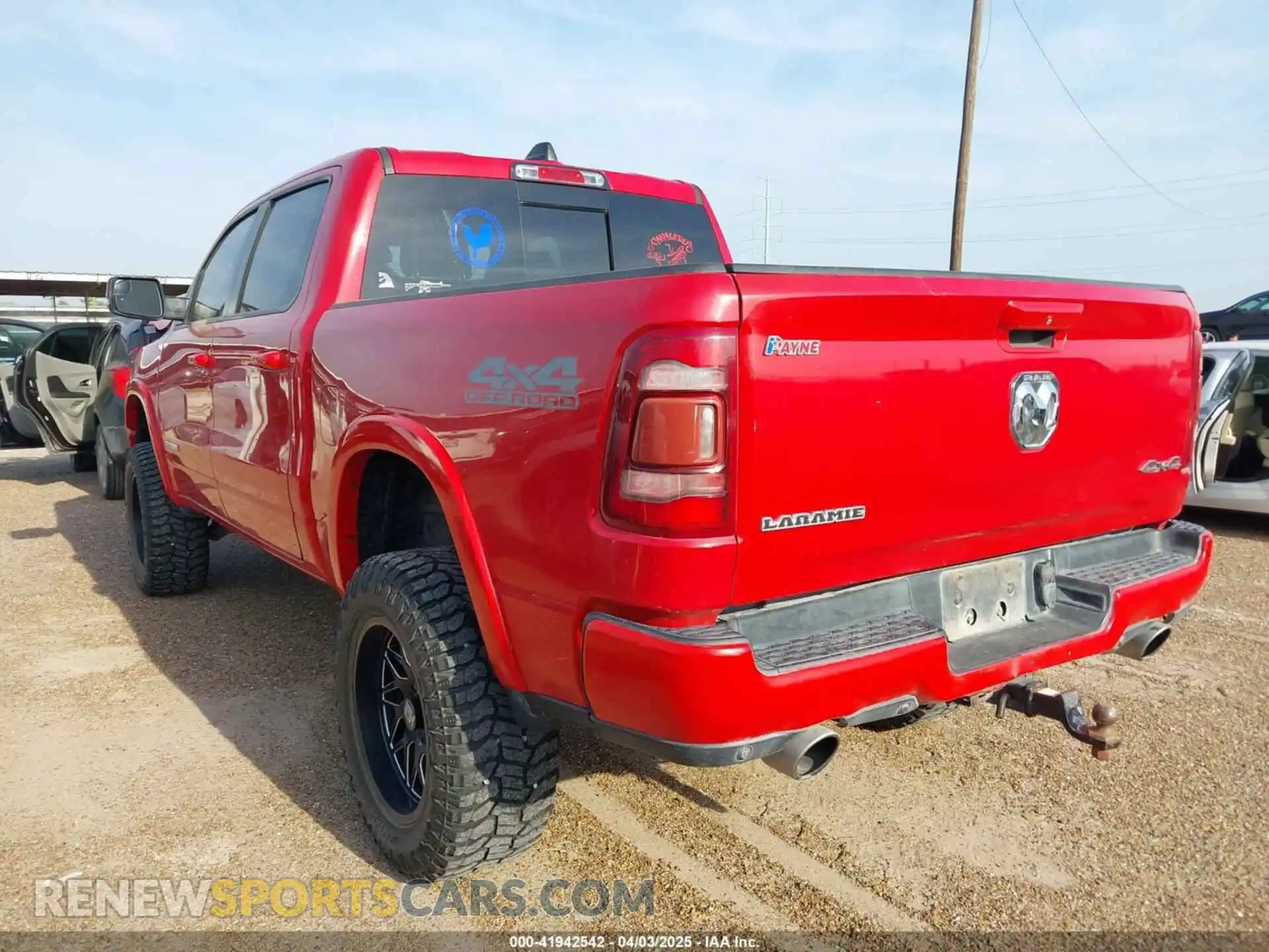 3 Photograph of a damaged car 1C6SRFJT7KN605883 RAM 1500 2019