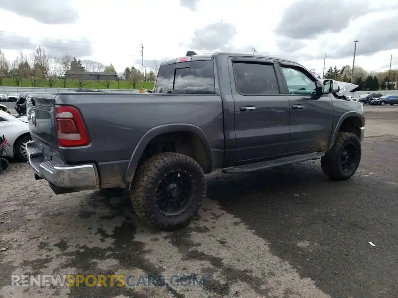 3 Photograph of a damaged car 1C6SRFJT7KN907979 RAM 1500 2019