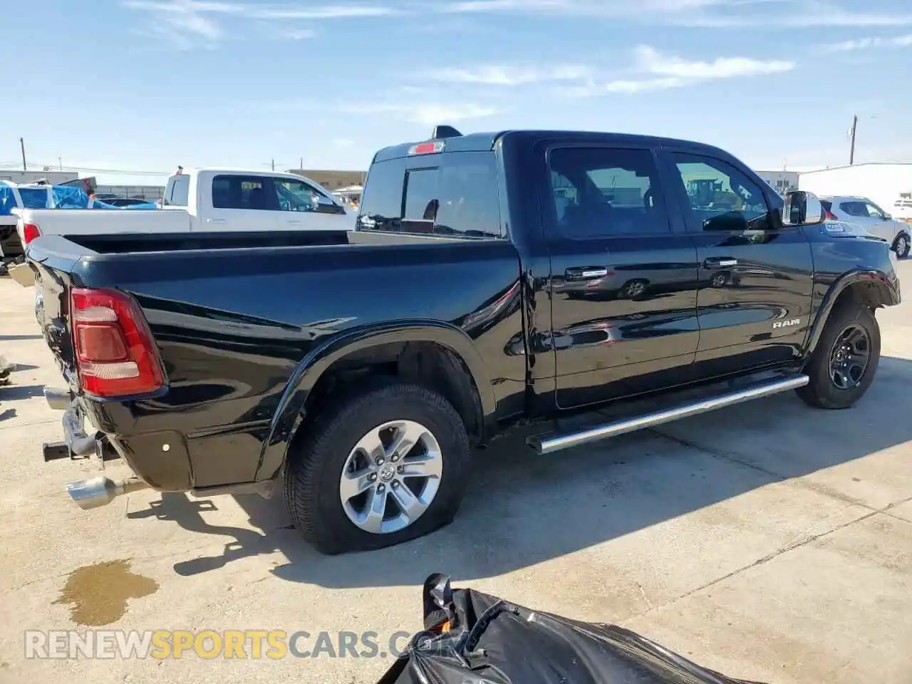 3 Photograph of a damaged car 1C6SRFJT8KN525542 RAM 1500 2019