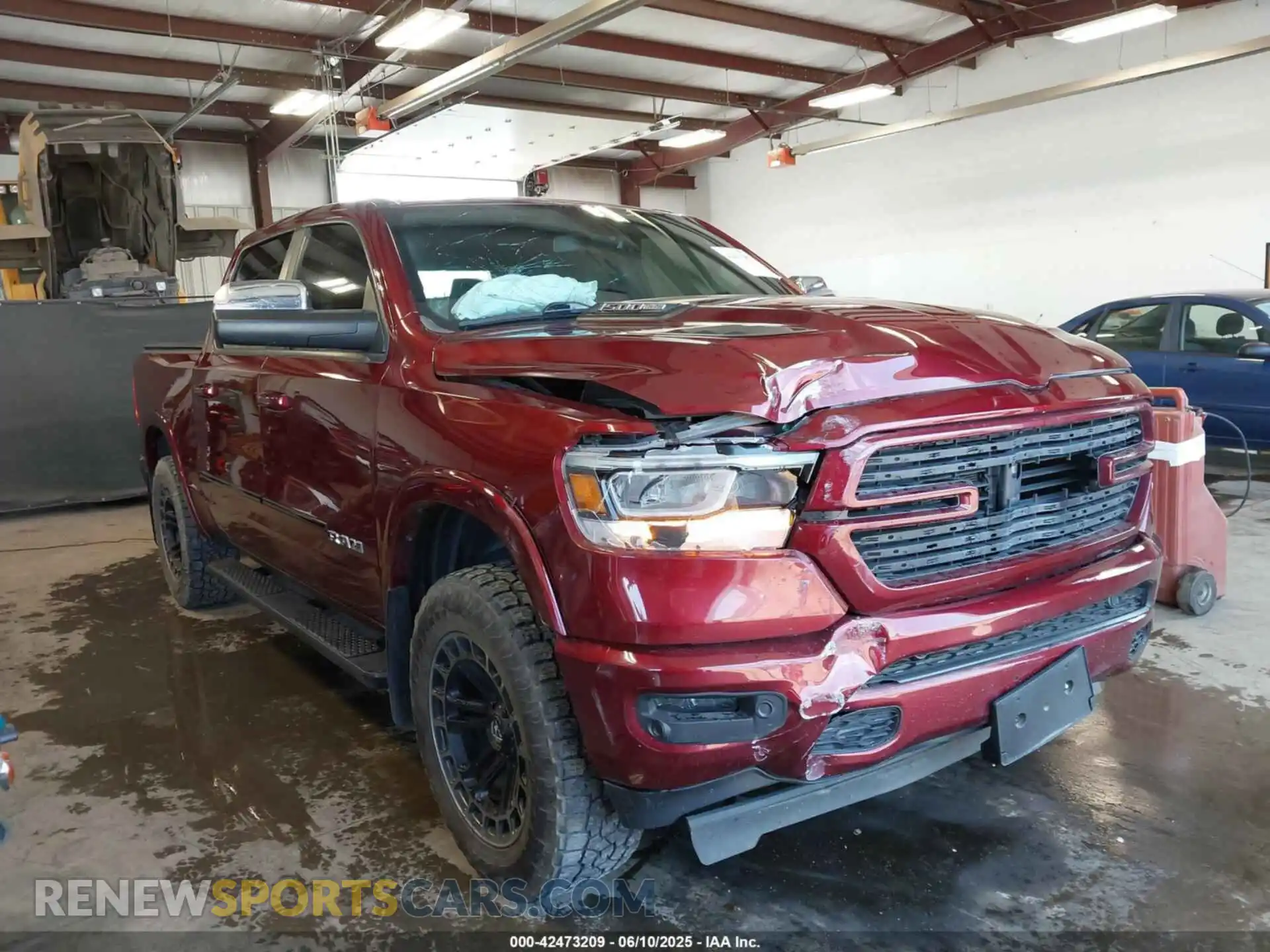 1 Photograph of a damaged car 1C6SRFJT8KN696341 RAM 1500 2019