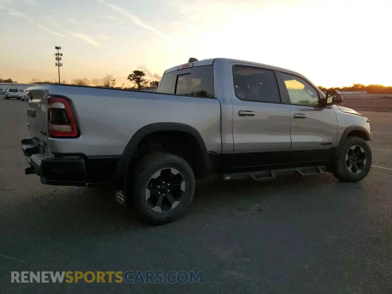 3 Photograph of a damaged car 1C6SRFLT2KN698535 RAM 1500 2019
